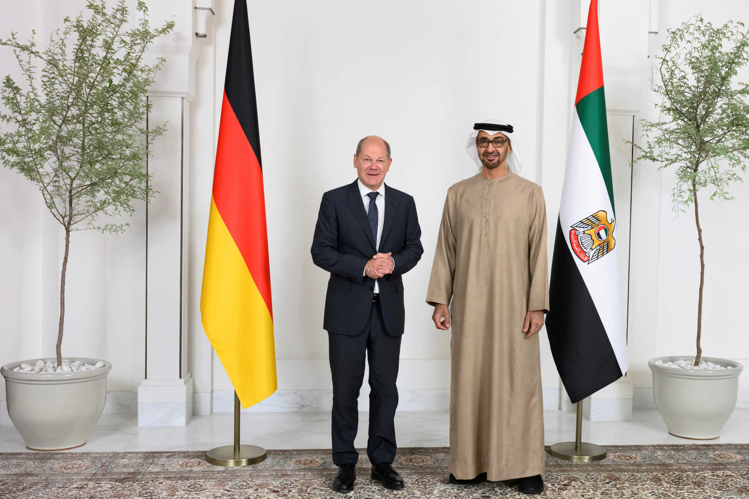 United Arab Emirates President Sheikh Mohamed bin Zayed Al-Nahyan meets with German Chancellor Olaf Scholz in Abu Dhabi, United Arab Emirates, September 25, 2022. UAE Presidential Court
