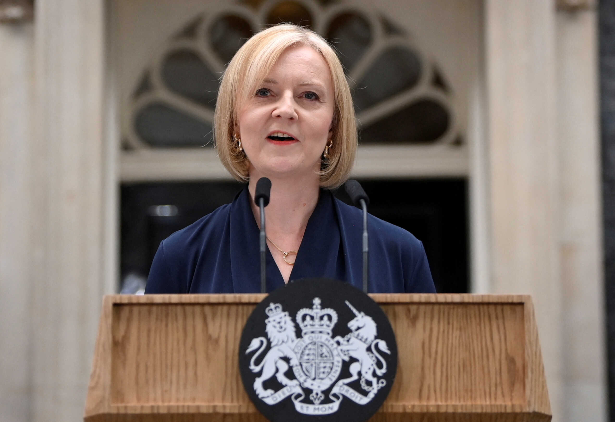 New British Prime Minister Liz Truss delivers a speech outside Downing Street, in London, Britain September 6, 2022. REUTERS