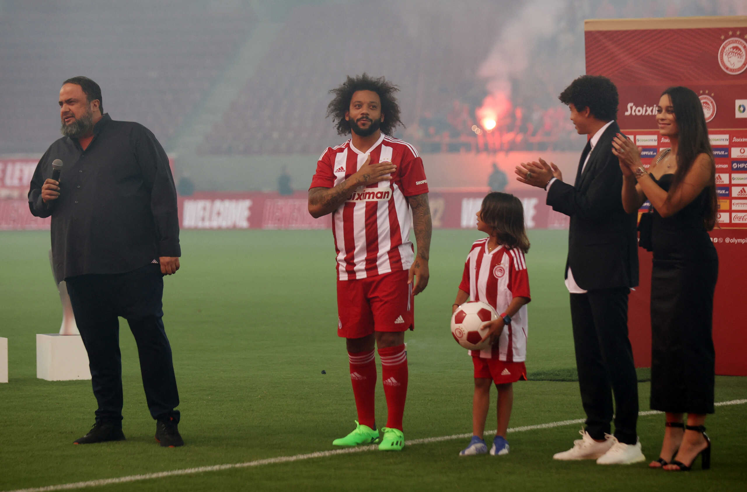 Soccer Football - Olympiacos - Marcelo Presentation - Karaiskaki Stadium, Piraeus, Greece - September 5, 2022 Olympiacos' Marcelo during the presentation REUTERS