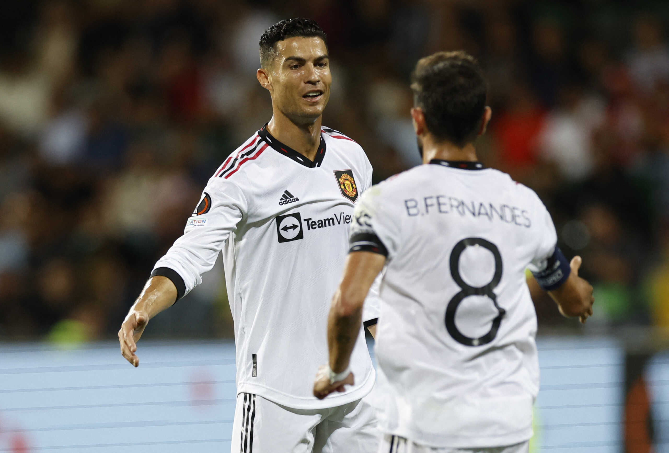 Soccer Football - Europa League - Group E - Sheriff Tiraspol v Manchester United - Zimbru Stadium, Chisinau, Moldova - September 15, 2022 Manchester United's Cristiano Ronaldo with Bruno Fernandes Action Images via Reuters