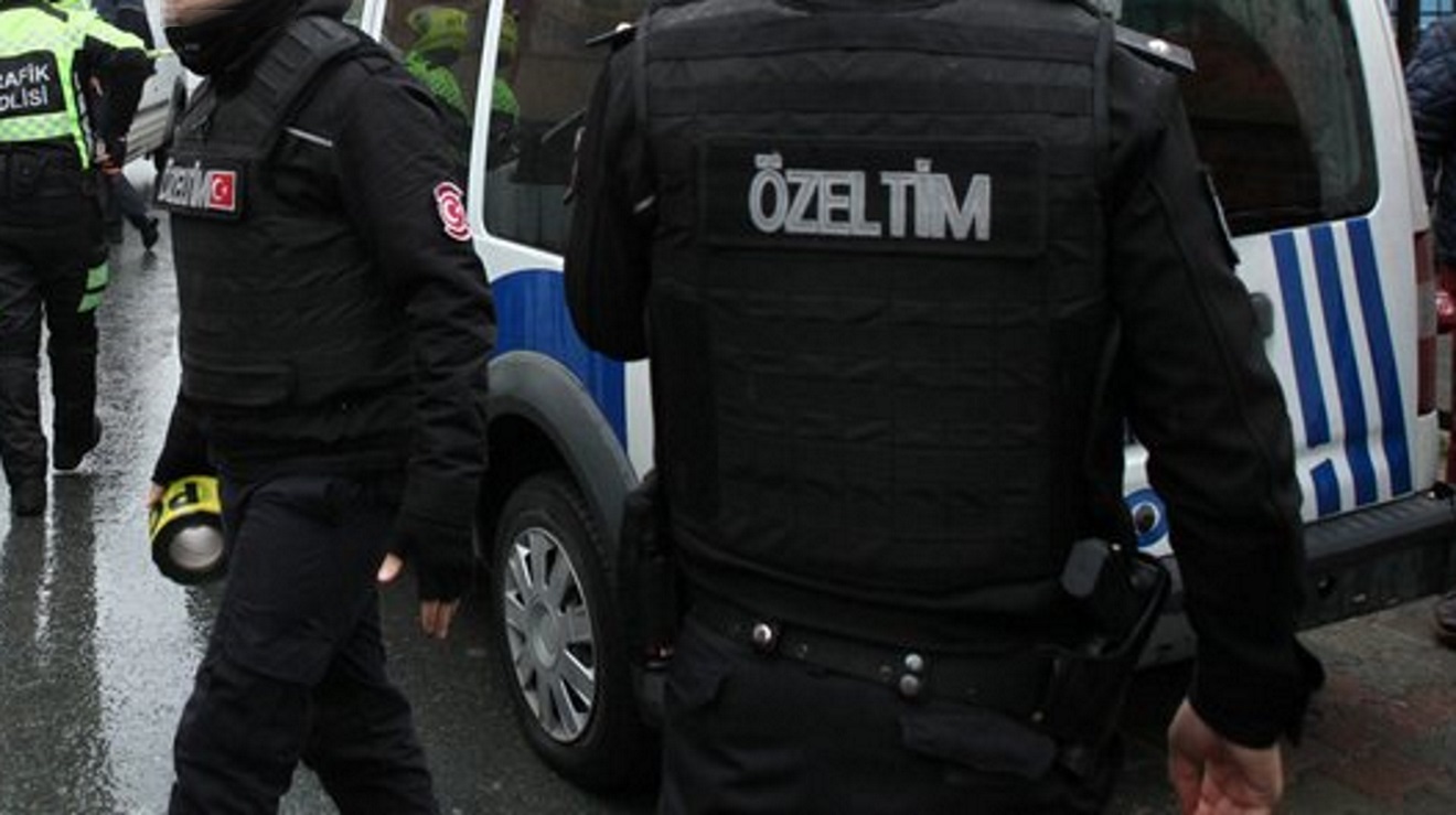 Τουρκία: Ένοπλος τραυμάτισε αστυνομικούς στην Κωνσταντινούπολη