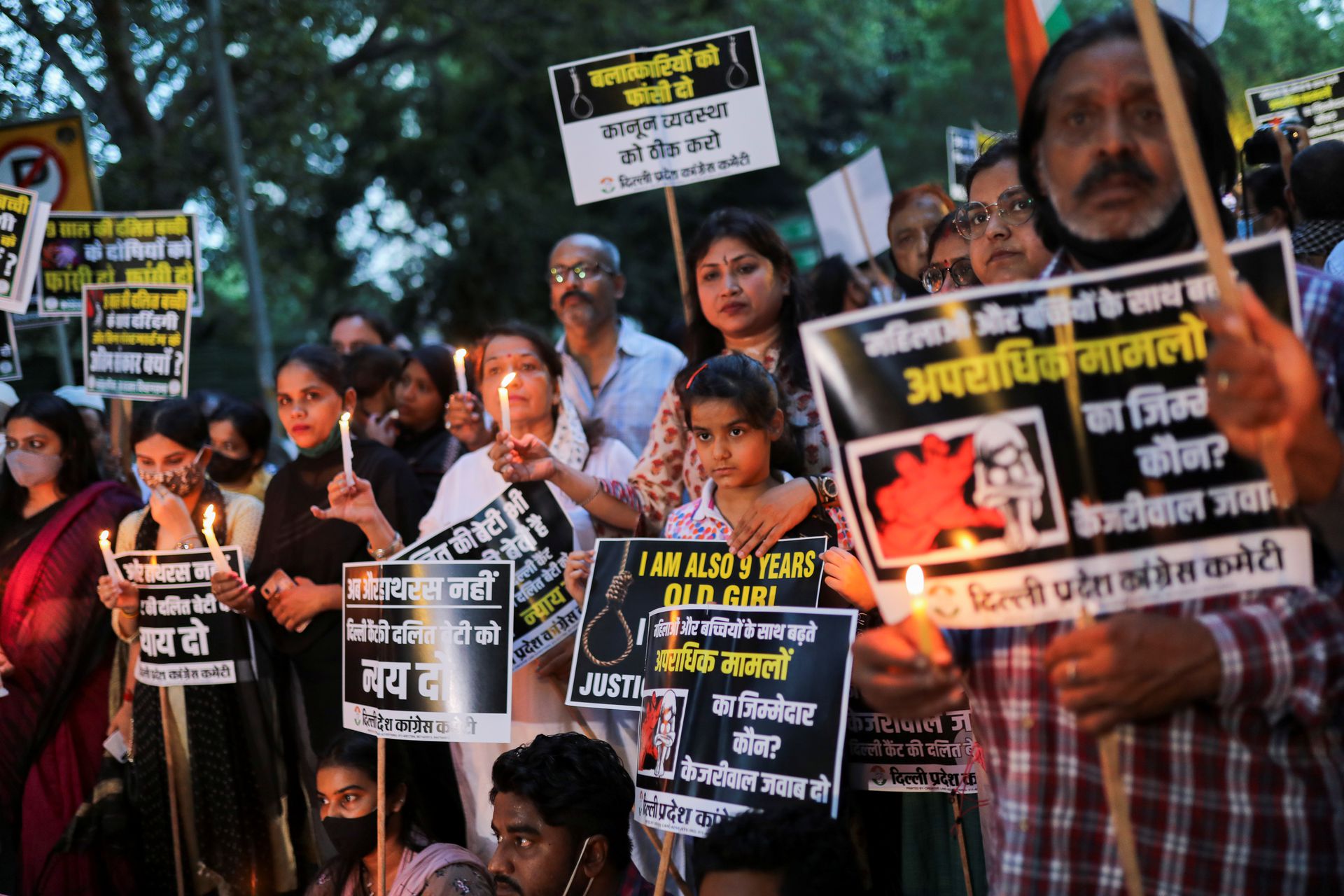 Ινδία: Βίασαν ανήλικες, τις έπνιξαν και τις κρέμασαν σε δέντρο – 6 συλλήψεις