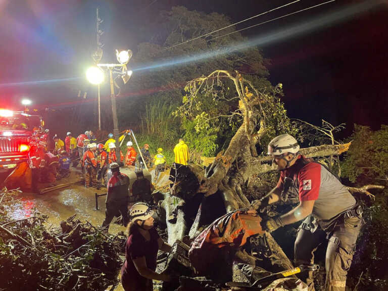 Κόστα Ρίκα: Λεωφορείο έπεσε στο κενό –  Εννέα νεκροί από το τροχαίο