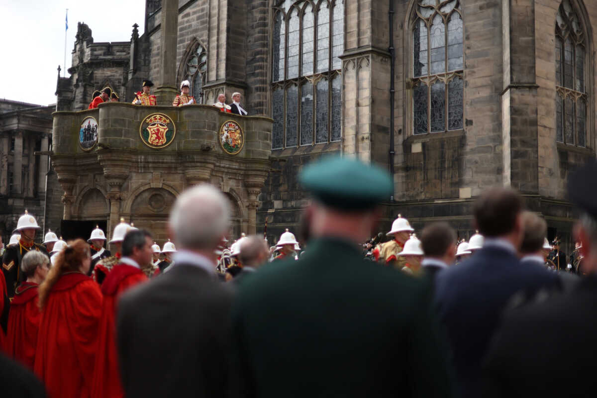 Βασιλιάς Κάρολος: Γιούχαραν στο Εδιμβούργο την ώρα του «God save the King»