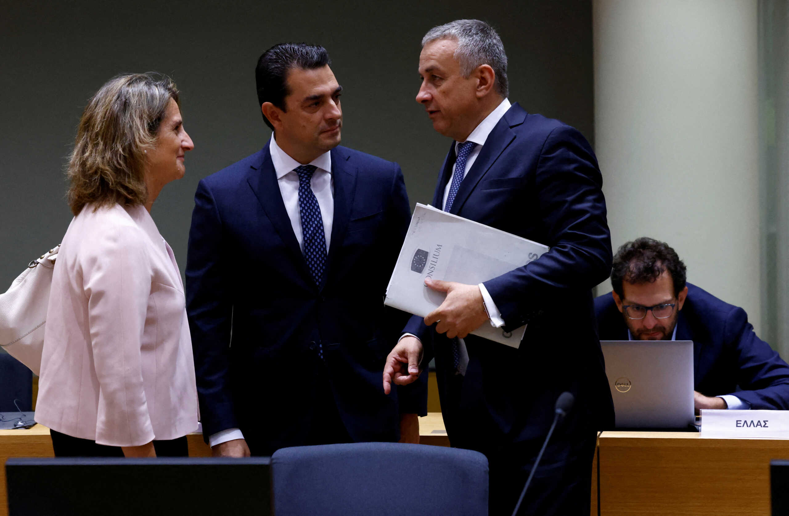 FILE PHOTO: Spanish Minister for the Ecological Transition Teresa Ribera, Greek Energy Minister Konstantinos Skrekas and Czech Deputy Prime Minister Jozef Sikela attend a European Union Energy Ministers emergency meeting, which is set to tackle soaring costs due to curbed gas supplies from Russia, in Brussels, Belgium September 9, 2022. REUTERS