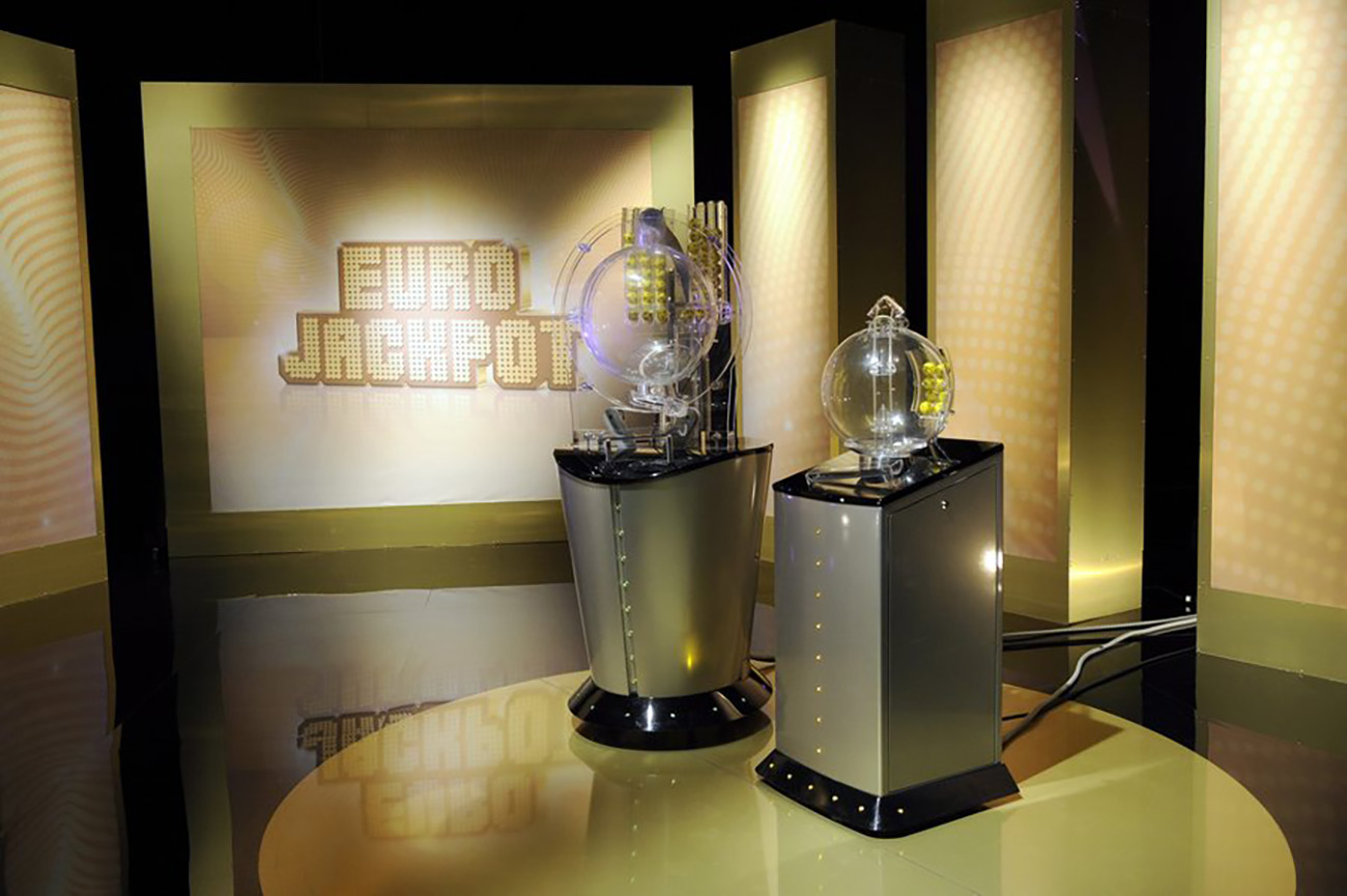 epa03144468 A view of the set-up for Eurojackpot during in press conference in Helsinki, Finland, 14 March 2012. Eurojackpot starts in Finland on 23 March, and is organized amongst several other European countries.  EPA