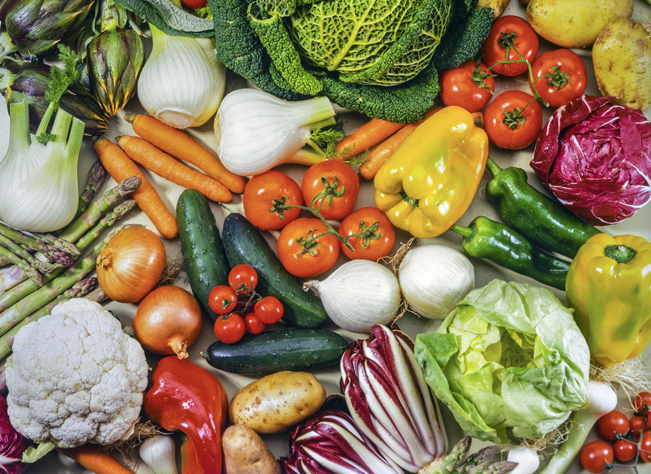 vegetables mix with onion and tomato