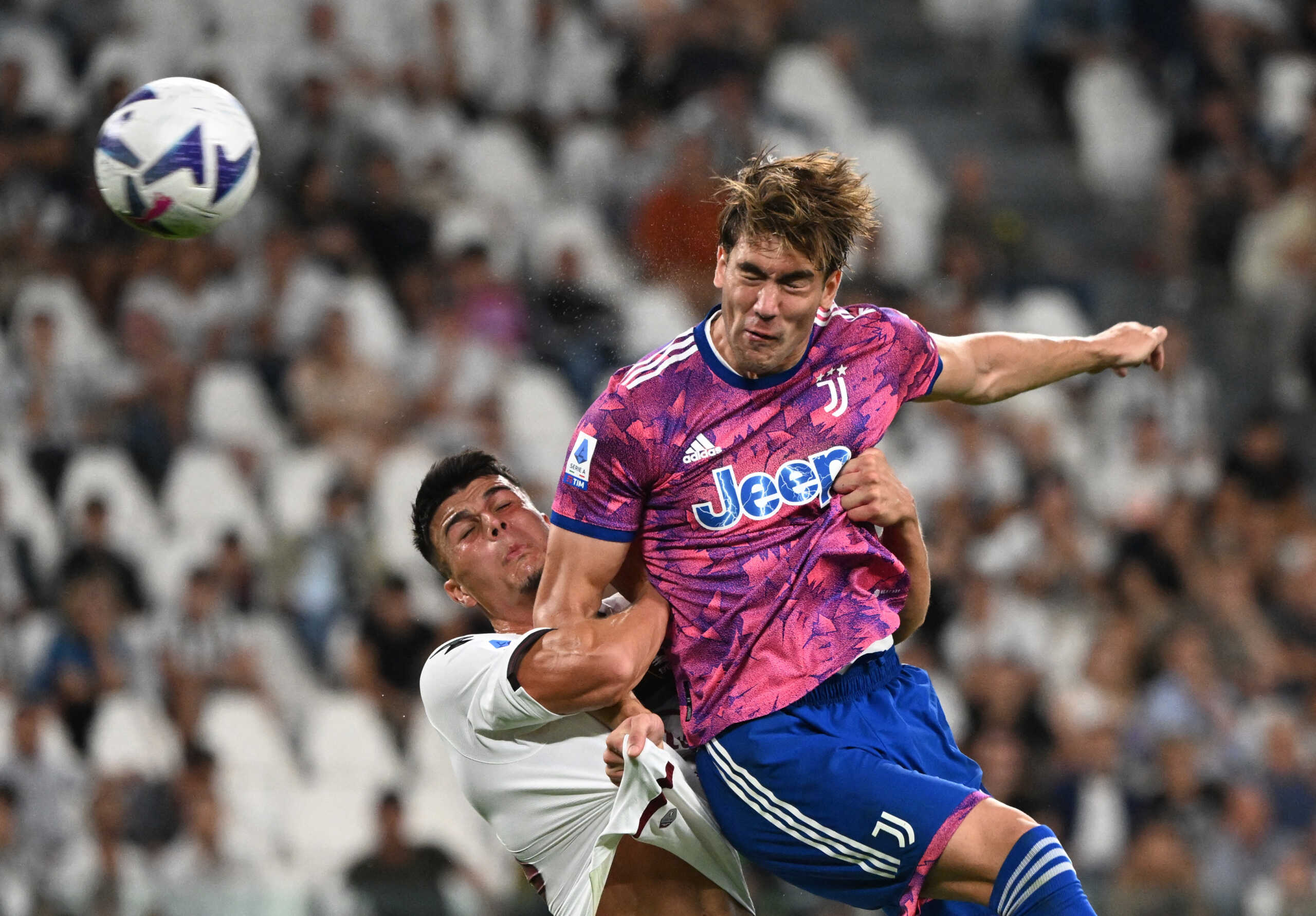 Soccer Football - Serie A - Juventus v Salernitana - Allianz Stadium, Turin, Italy - September 11, 2022 Salernitana's Flavius Daniliuc in action with Juventus' Dusan Vlahovic REUTERS