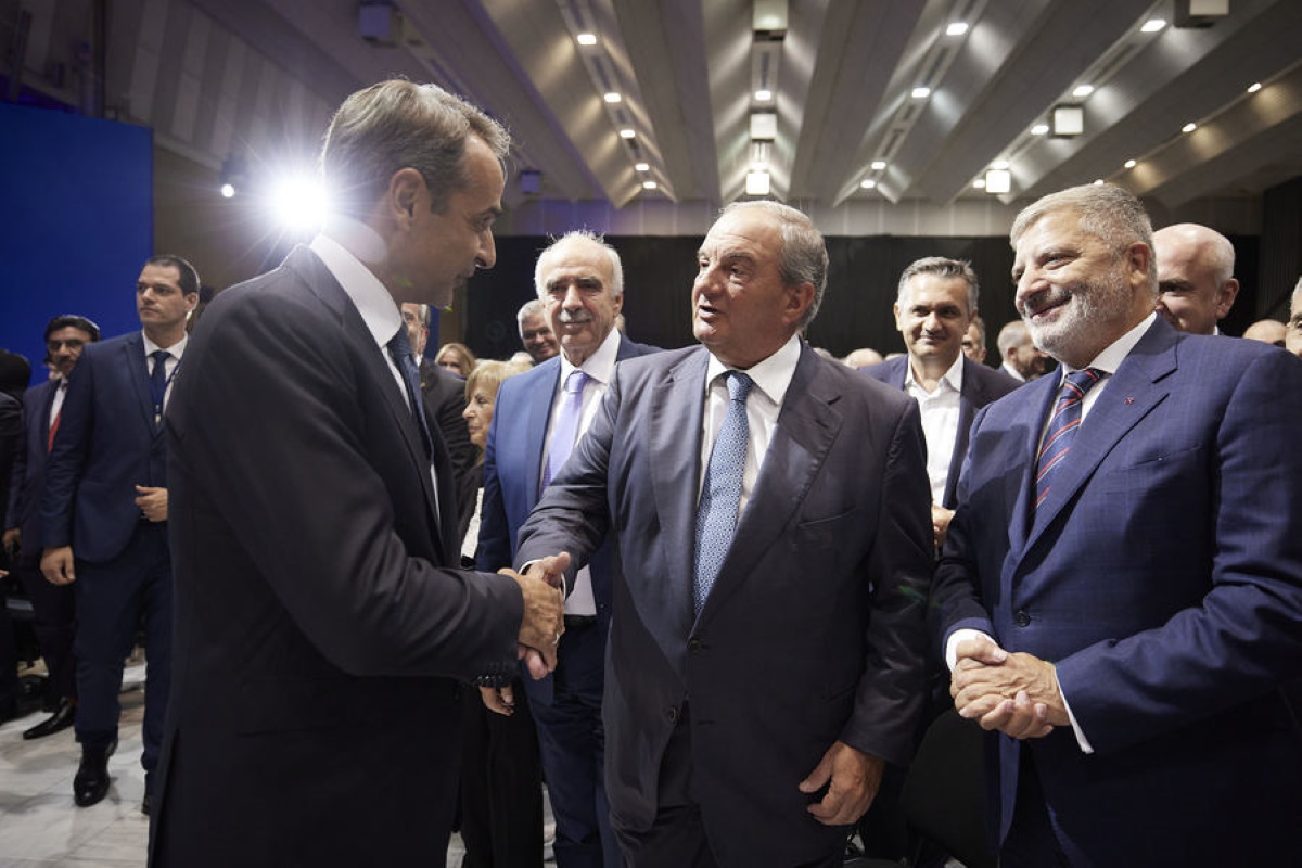 (Ξένη Δημοσίευση) Ο πρωθυπουργός Κυριάκος Μητσοτάκης προσέρχεται στο  Βελλίδειο Συνεδριακό Κέντρο κατά τη διάρκεια των εγκαινίων της 86ης Διεθνούς Έκθεσης Θεσσαλονίκης, Σάββατο 10 Σεπτεμβρίου 2022. Τιμώμενη χώρα για φέτος  είναι τα Ηνωμένα Αραβικά Εμιράτα (ΗΑΕ), ενώ συμμετέχουν κι άλλες 18 χώρες. ΑΠΕ-ΜΠΕ