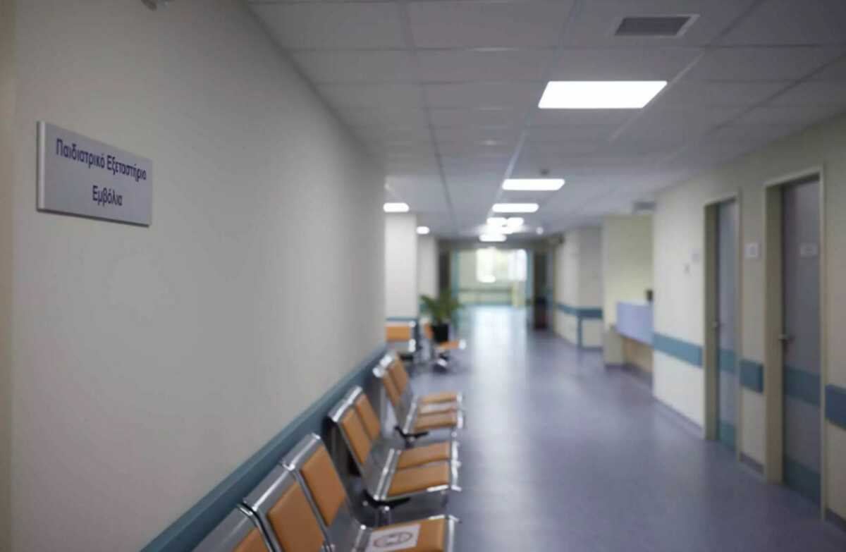 Λαμία: ΕΔΕ για τον θάνατο καθηγητή που «ψηνόταν» στον πυρετό και έμεινε  10 ώρες στα επείγοντα νοσοκομείου