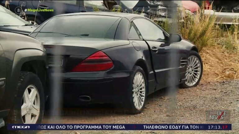 Αποκλειστικές εικόνες «Live News» από μάντρα με κλεμμένα αυτοκίνητα στην Παλλήνη