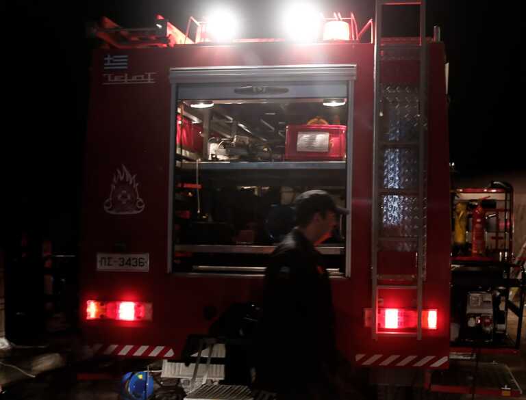 Φωτιά απείλησε να κάψει 5μελή οικογένεια με 3 μωρά στην Λειβαδιά - Έγινε στάχτες το σπίτι