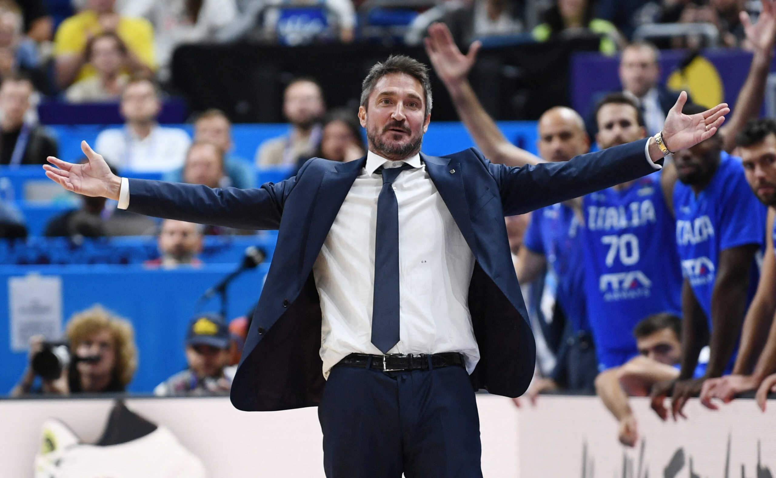 Basketball - EuroBasket Championship - Quarter Final - France v Italy - Mercedes-Benz Arena, Berlin, Germany - September 14, 2022 Italy coach Gianmarco Pozzecco reacts REUTERS