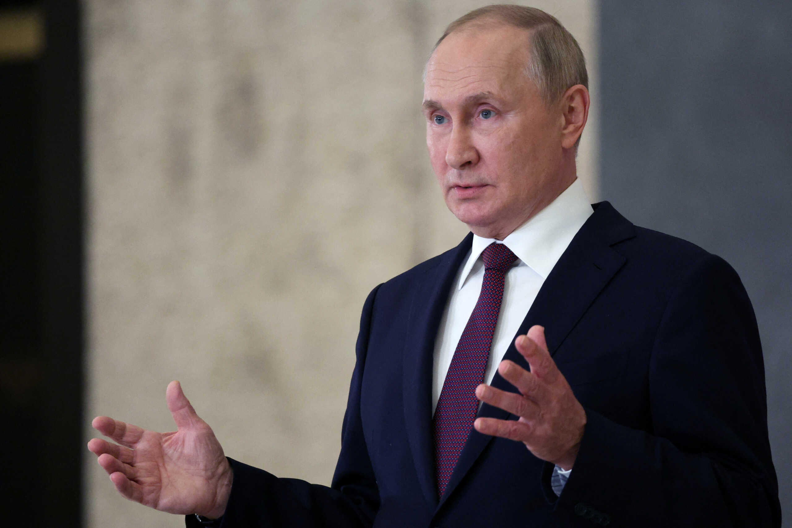 Απειλές Πούτιν στην Ουκρανία: Θα δούμε πώς θα τελειώσει η αντεπίθεση της