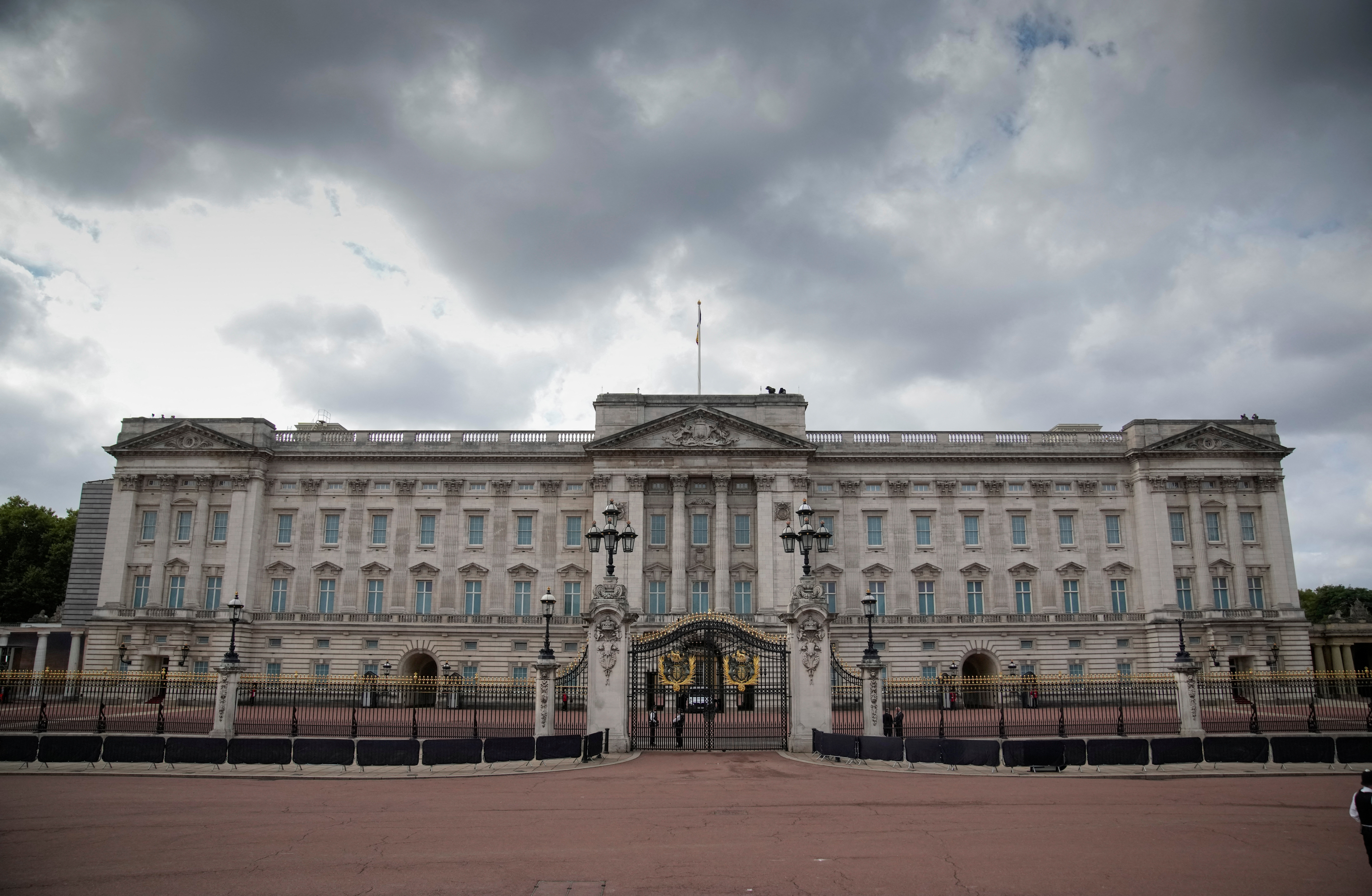 Βρετανια: Σάλος με τα ρατσιστικά σχόλια της νονάς του πρίγκιπα Ουίλιαμ