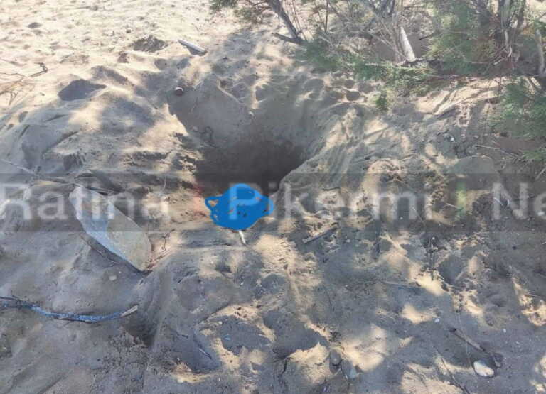 Παιδί έπαιζε στην άμμο και ξέθαψε ανθρώπινο κρανίο σε παραλία της Ραφήνας