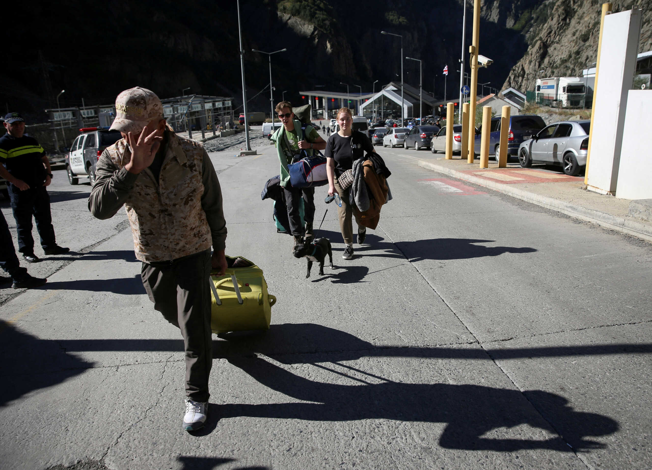 Επιστράτευση στη Ρωσία: 700.000 πολίτες έφυγαν από τη χώρα για να γλυτώσουν τον πόλεμο