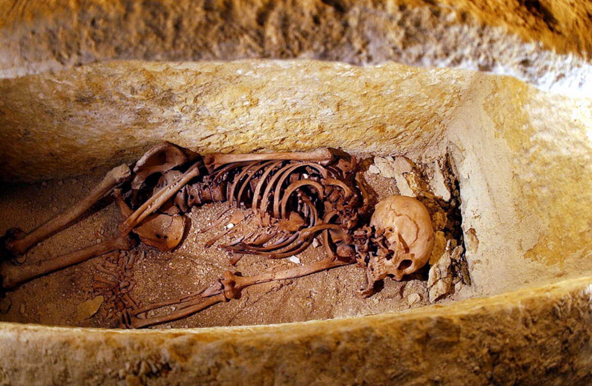 Αίγυπτος: Σαρκοφάγος από την εποχή του Ραμσή Β’ ανακαλύφθηκε στη νεκρόπολη Σακκάρα