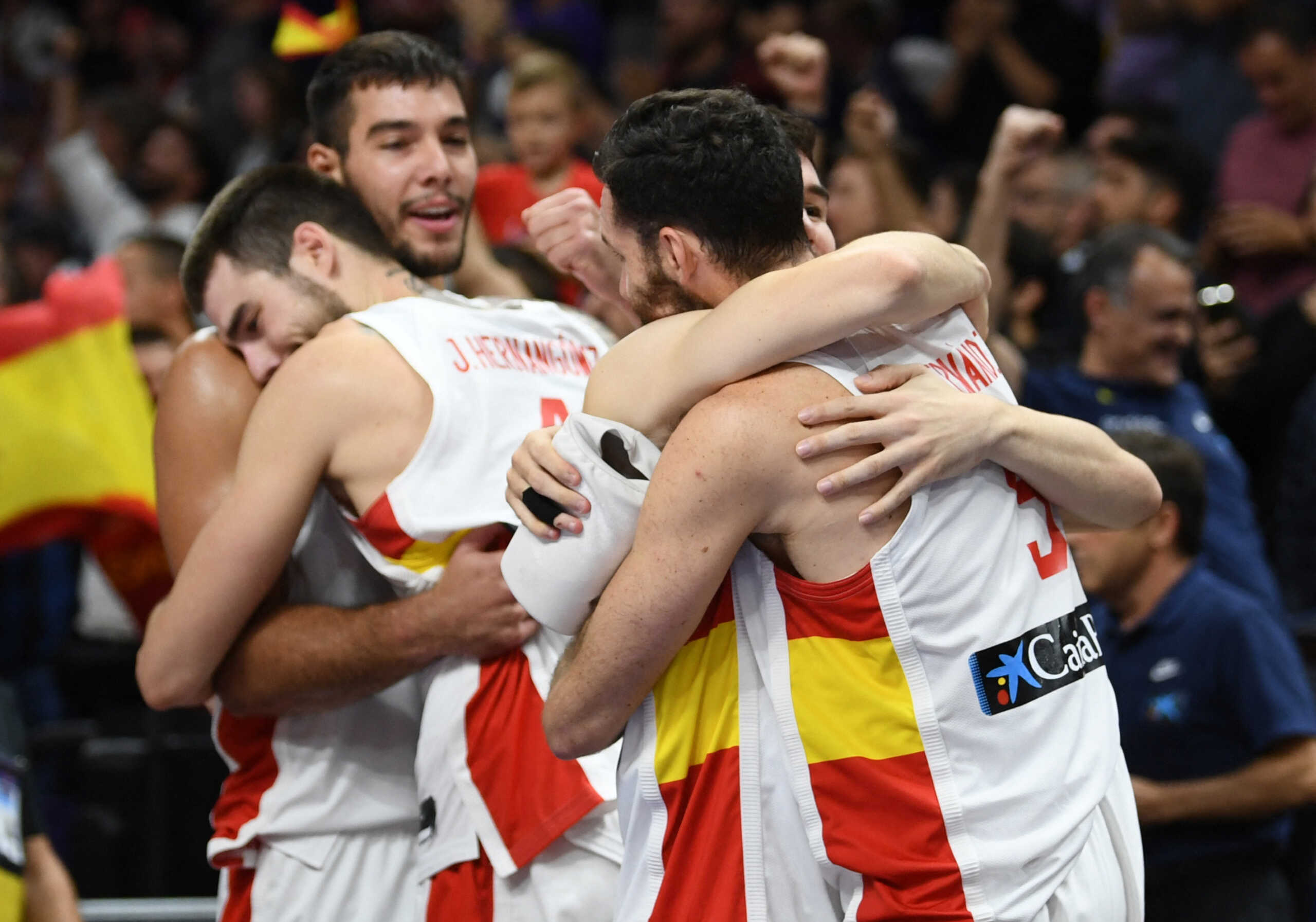 Basketball - EuroBasket Championship - Final - Spain v France - Mercedes-Benz Arena, Berlin, Germany - September 18, 2022  Spain's Willy Hernangomez celebrates with teammates after winning the final REUTERS