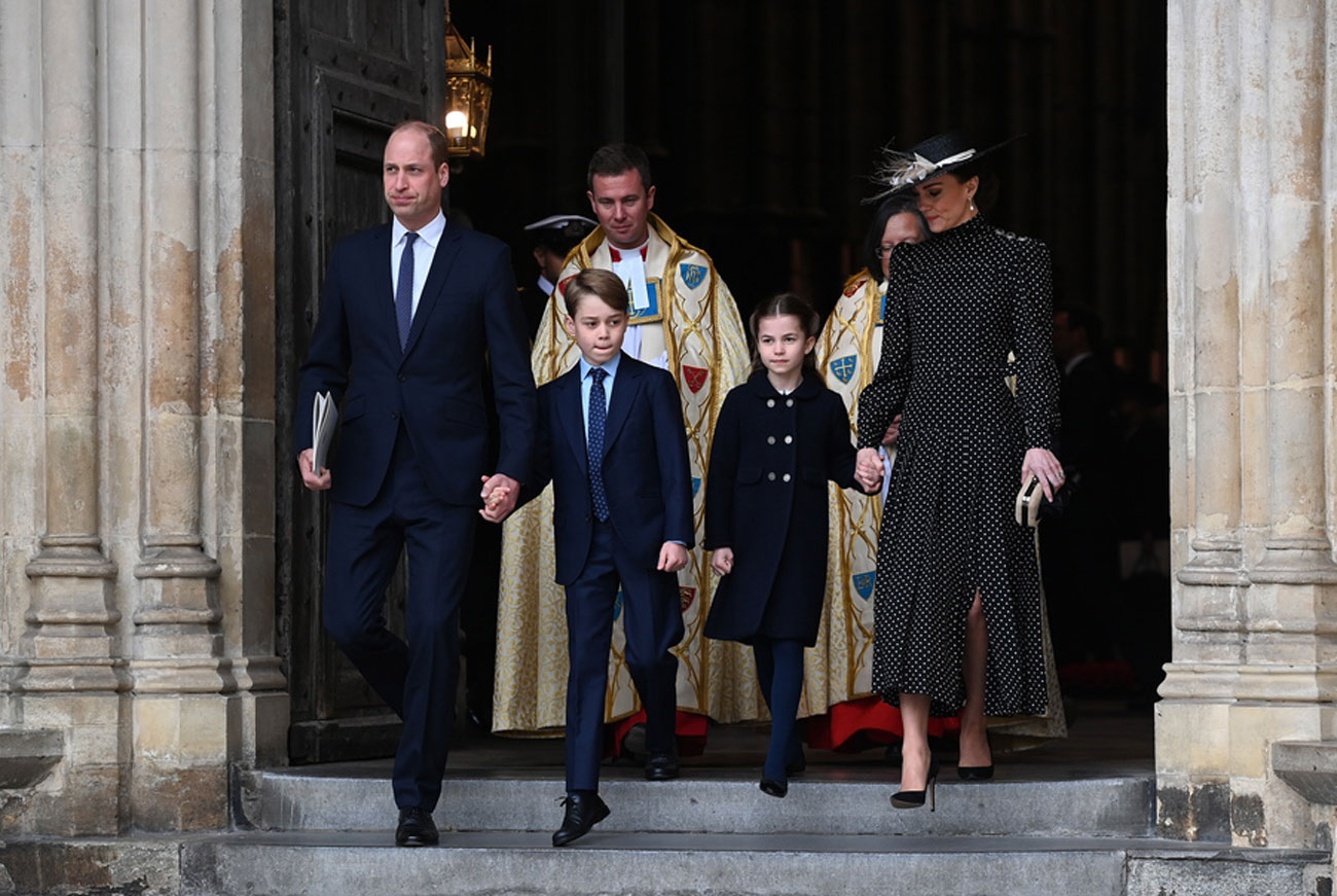 Κηδεία βασίλισσας Ελισάβετ: Ο πρίγκιπας Τζορτζ και η πριγκίπισσα Σάρλοτ παρόντες στην πομπή για την κηδεία