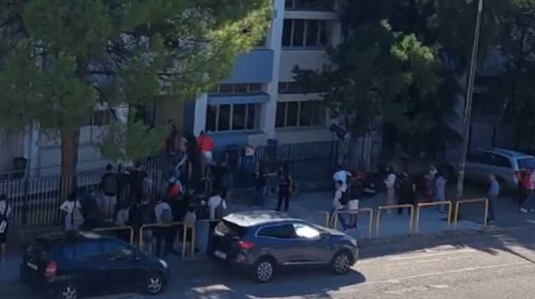 Αγρίνιο: Επίθεση σε μαθητές και καθηγητές – Άγριο επεισόδιο σε Λύκειο