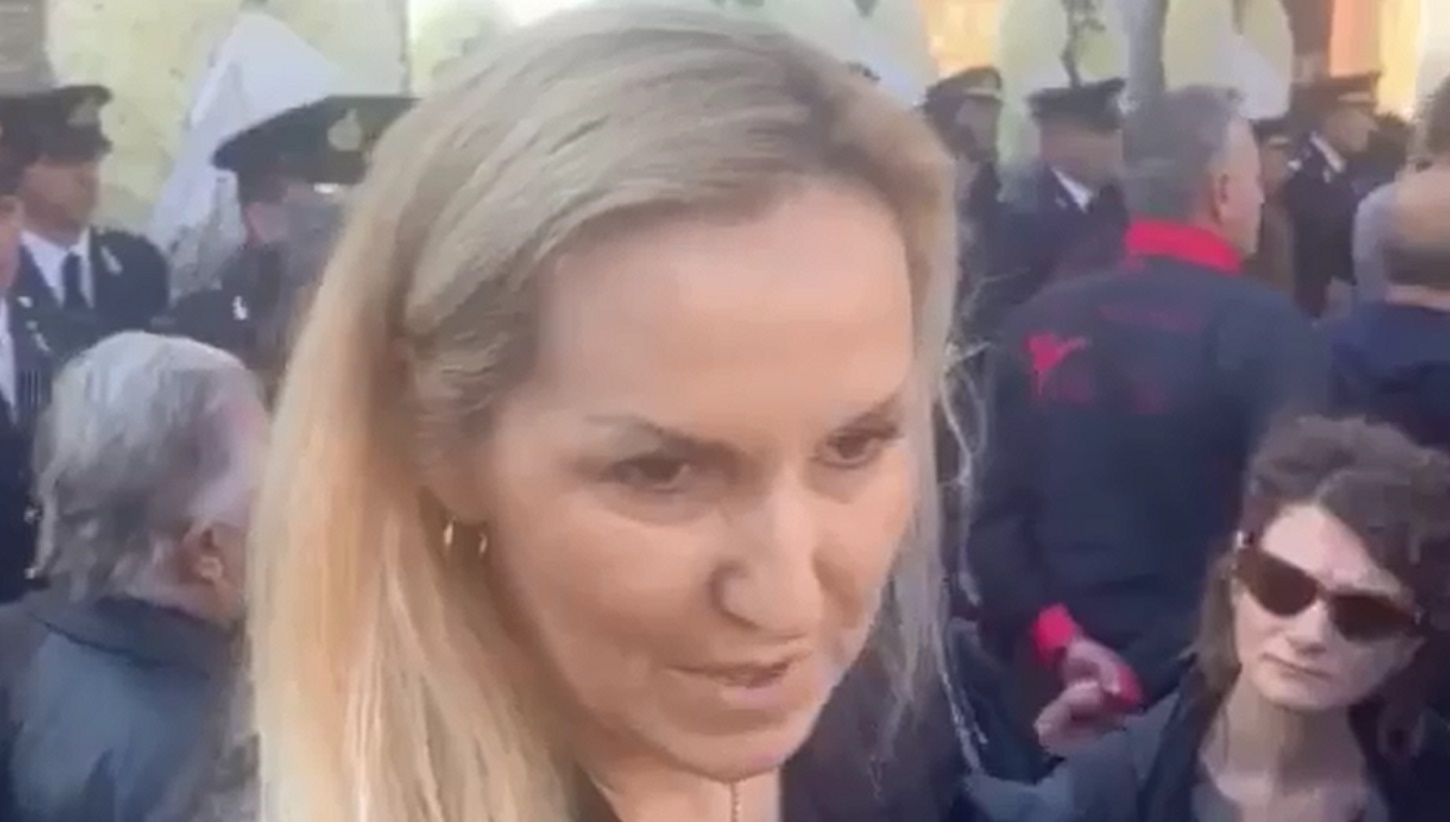 Κηδεία Αλέξανδρου Νικολαΐδη: Συγκλονιστική αποκάλυψη της Τασούλας Κελεσίδου – «Του είχα στείλει μήνυμα στη 01:00»