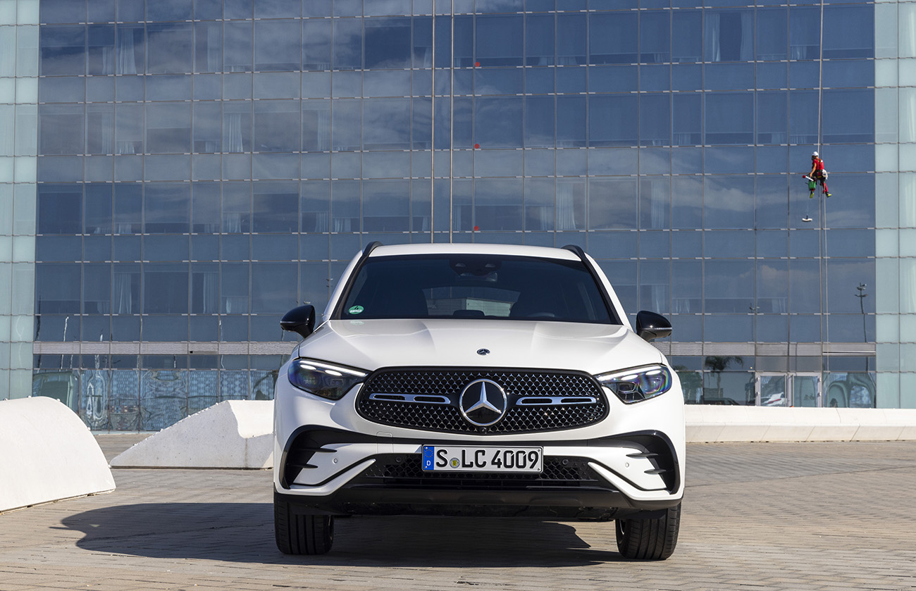 Η νέα Mercedes GLC είναι η επιτομή της μοντέρνας, σπορτίφ πολυτέλειας