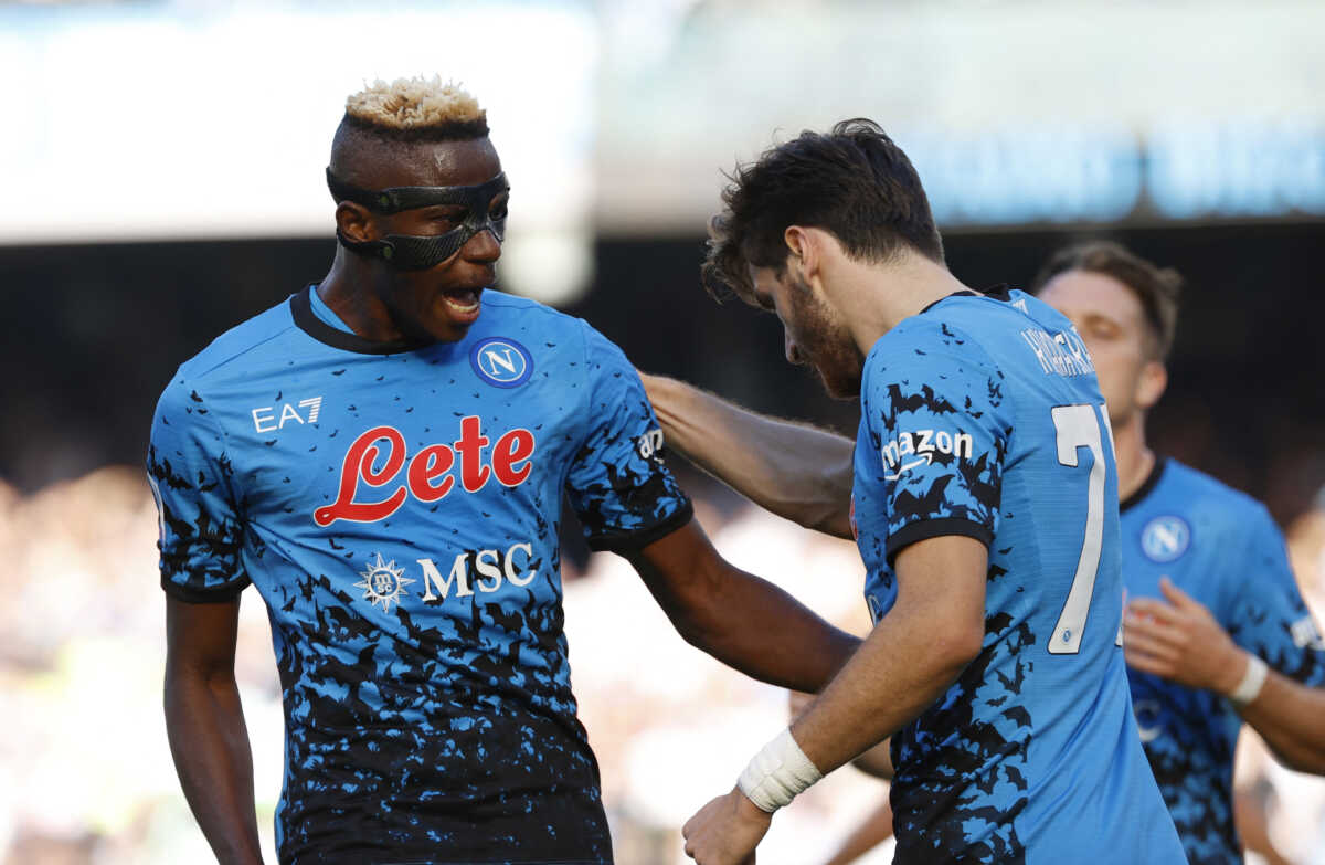 Soccer Football - Serie A - Napoli v U.S. Sassuolo - Stadio Diego Armando Maradona, Naples, Italy - October 29, 2022 Napoli's Victor Osimhen celebrates scoring their second goal with Khvicha Kvaratskhelia REUTERS