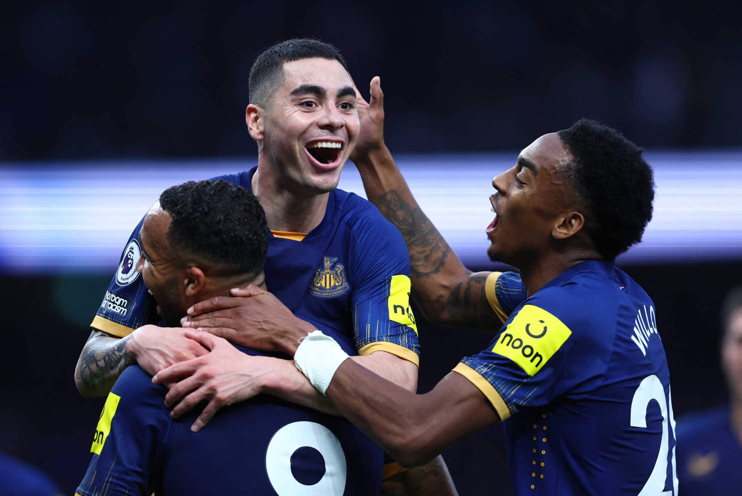 Soccer Football - Premier League - Tottenham Hotspur v Newcastle United - Tottenham Hotspur Stadium, London, Britain - October 23, 2022 Newcastle United's Miguel Almiron celebrates scoring their second goal with teammates REUTERS