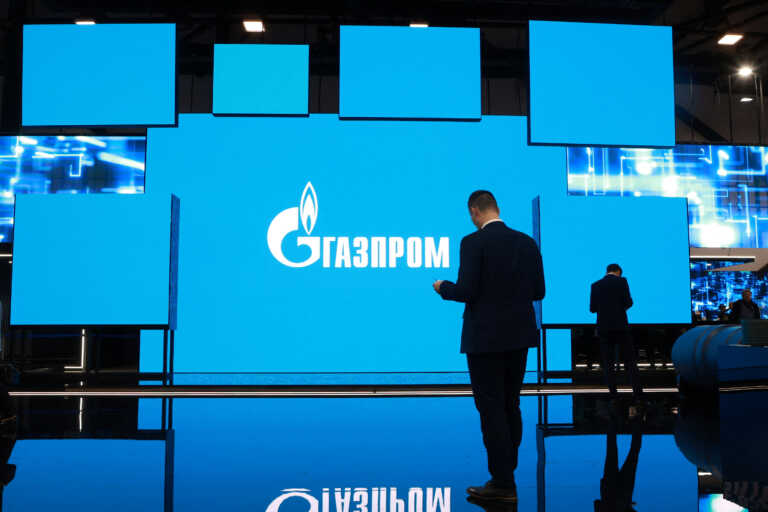 Ρουμανία: Έφοδος των αρχών σε θυγατρική της Gazprom – Φέρεται να έστελνε απόρρητα στοιχεία στο Βελιγράδι