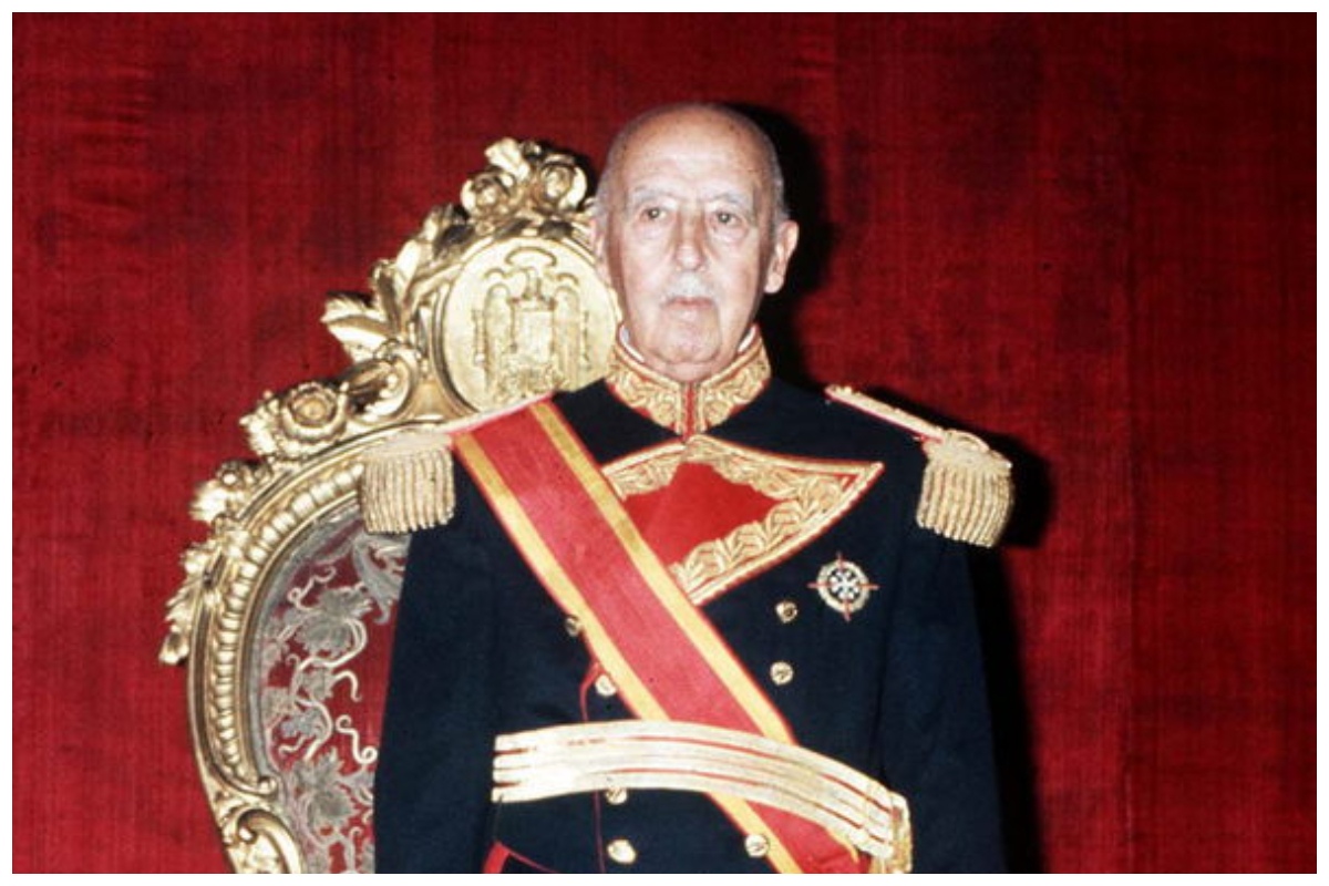 H Ισπανία κατάργησε 33 τίτλους ευγενείας που είχε απονείμει ο δικτάτορας Φράνκο