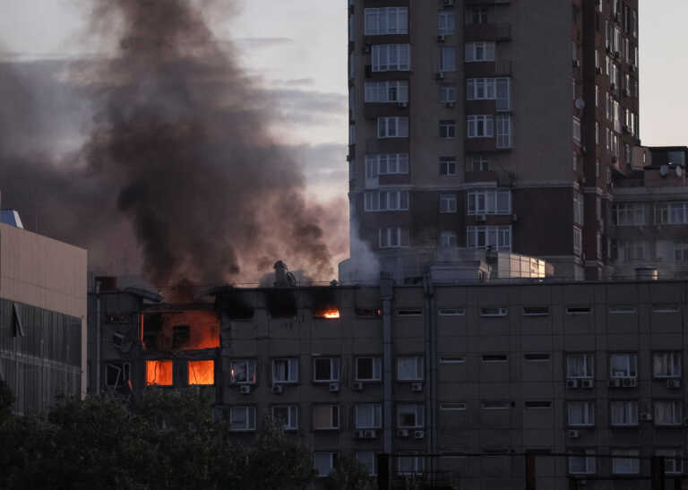 Βίντεο με drones να χτυπούν το Κίεβο - Η στιγμή που το ένα καταρρίπτεται 