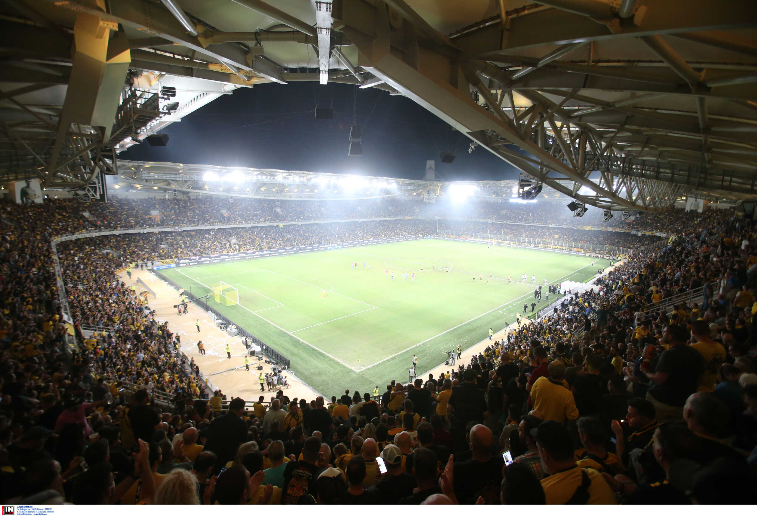 Opap Arena: Μπήκε φάιμπεργκλας και στο άλλο πέταλο του νέου γηπέδου της ΑΕΚ