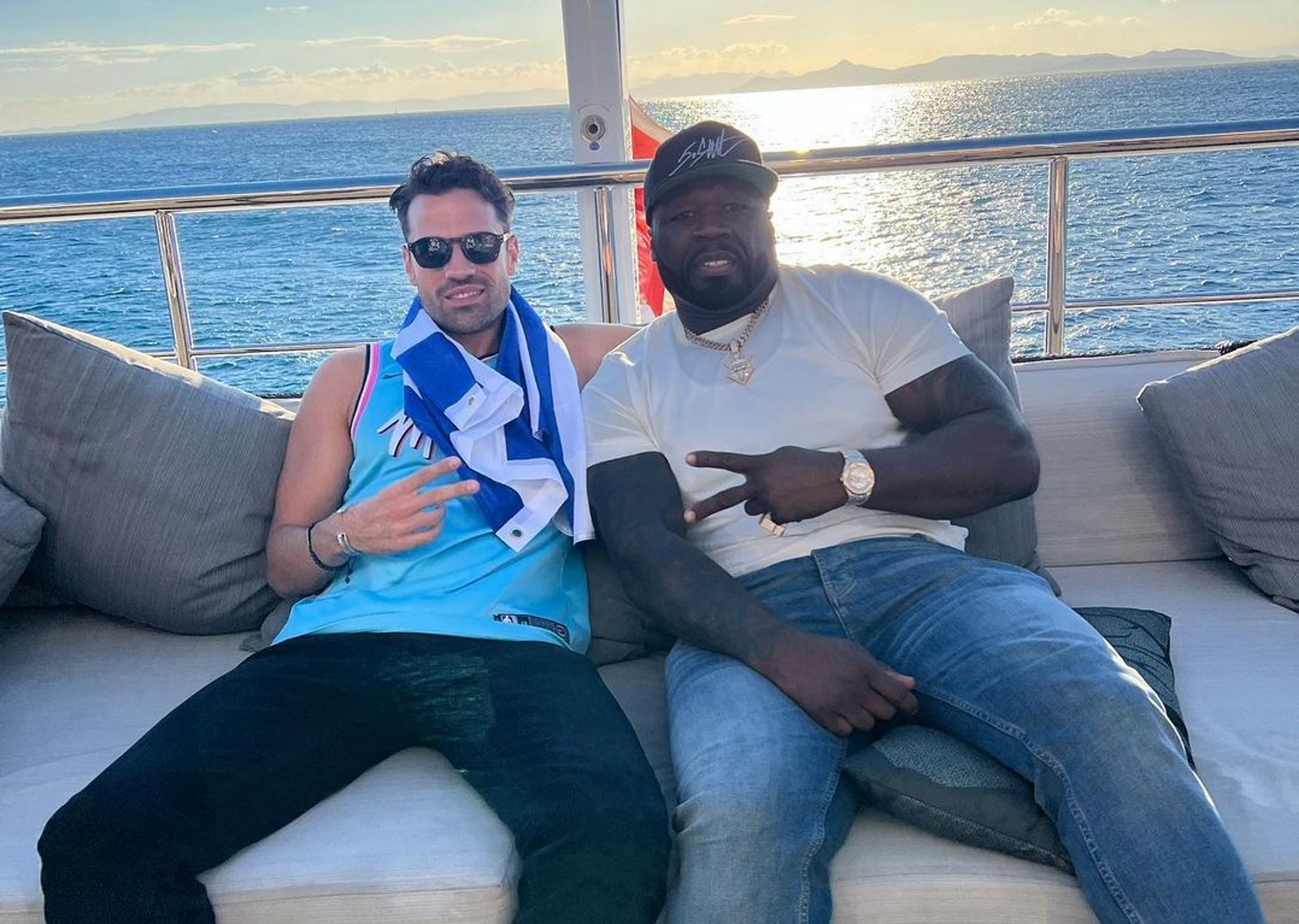 O 50 Cent διαφημίζει την Ελλάδα σε όλο τον κόσμο με ένα βίντεο