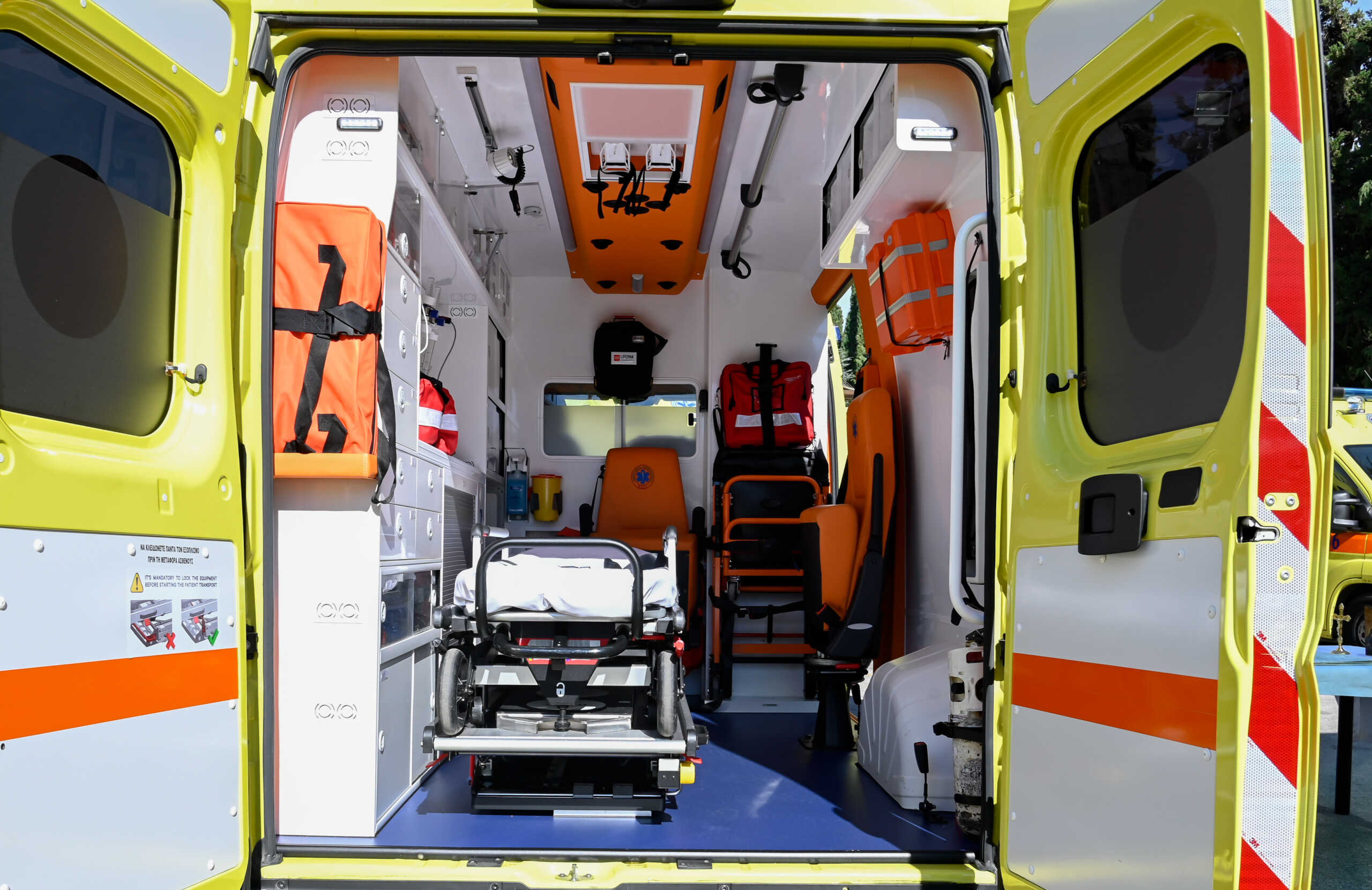Ημαθία: Ασθενής γρονθοκόπησε τους διασώστες στο ασθενοφόρο επειδή δεν πήγαιναν από το δρόμο που ήθελε