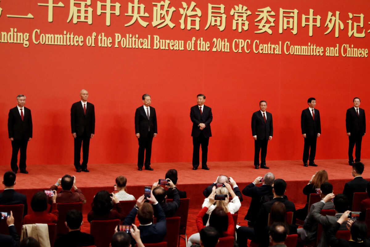 Κίνα: «Εκτός» Κομμουνιστικού Κόμματος οι γυναίκες – Μετά από 25 χρόνια, ούτε μία δεν εξελέγη στο Πολιτικό Γραφείο