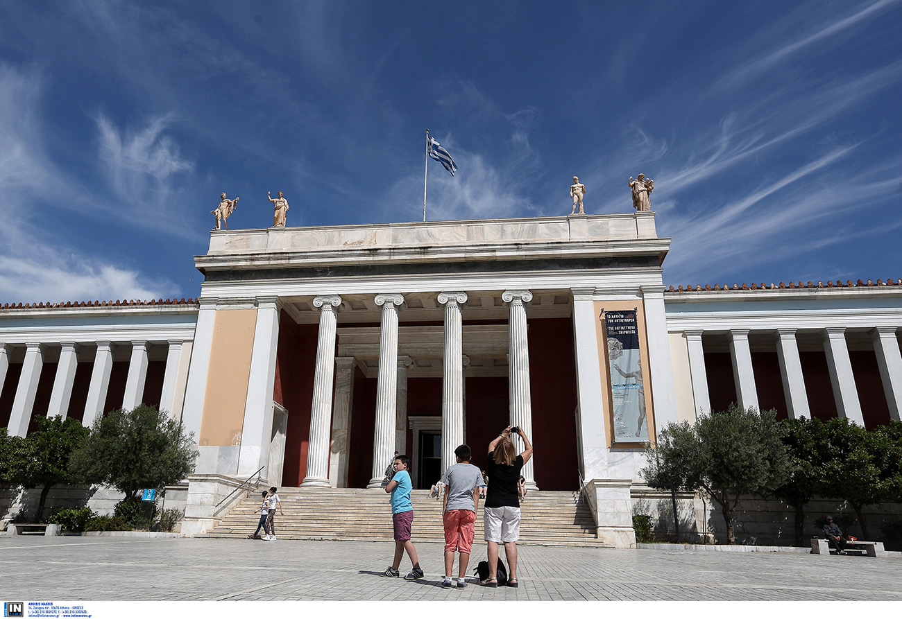 Τα επιβλητικά κτίρια του Ερνέστου Τσίλλερ στην Αθήνα