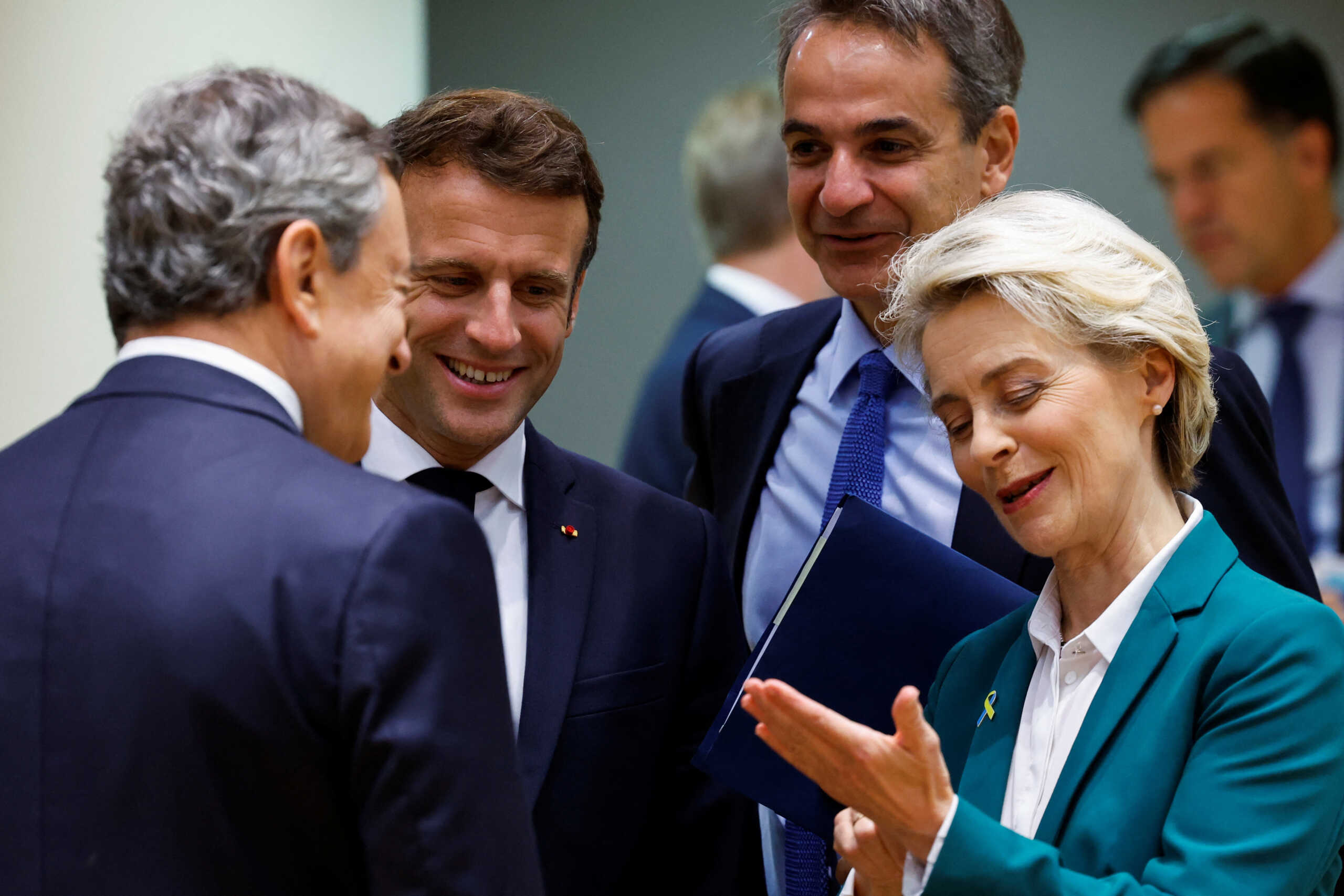 European Commission President Ursula von der Leyen, France's President Emmanuel Macron, Italy's Prime Minister Mario Draghi, and Greek Prime Minister Kyriakos Mitsotakis attend a European Union leaders' summit in Brussels, Belgium October 21, 2022. REUTERS