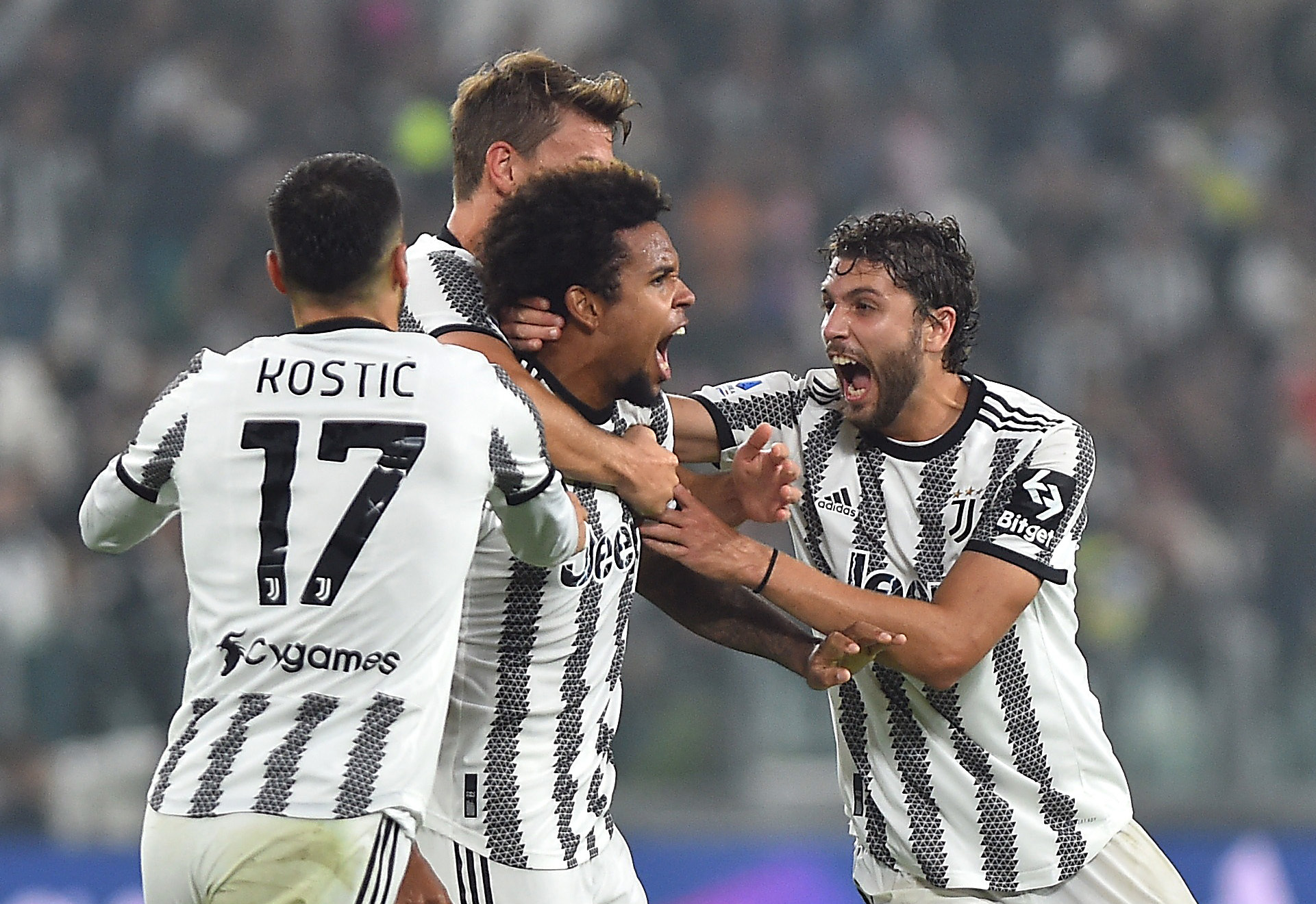 Soccer Football - Serie A - Juventus v Empoli - Allianz Stadium, Turin, Italy - October 21, 2022 Juventus' Weston McKennie celebrates scoring their second goal with teammates REUTERS