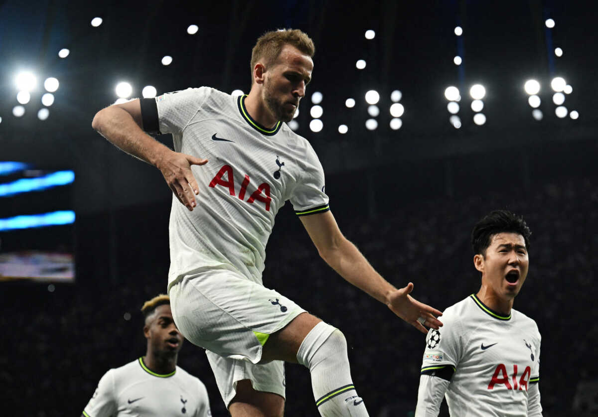 Soccer Football - Champions League - Group D - Tottenham Hotspur v Eintracht Frankfurt - Tottenham Hotspur Stadium, London, Britain - October 12, 2022  Tottenham Hotspur's Harry Kane celebrates scoring their second goal with Son Heung-min REUTERS
