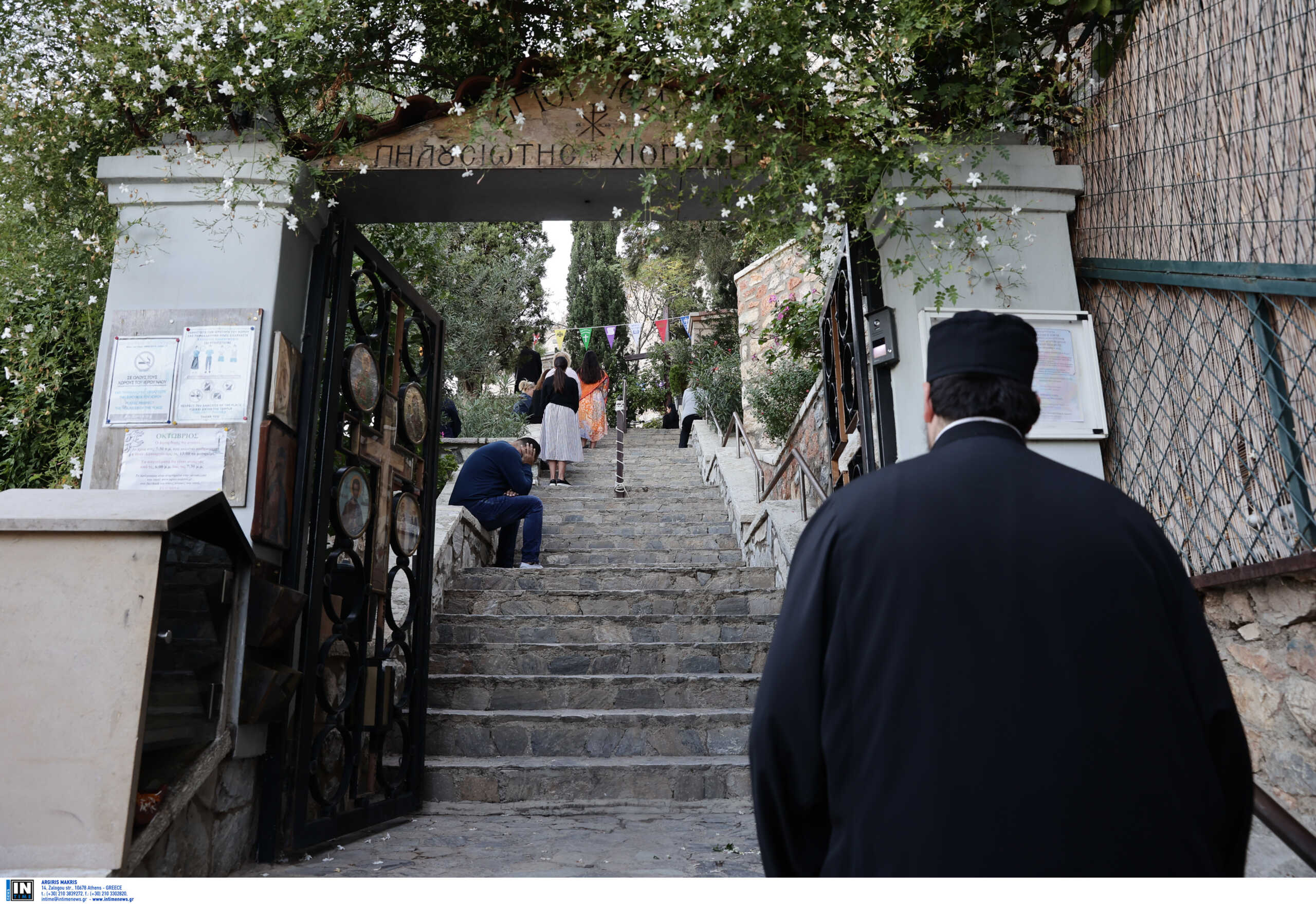 Λυκαβηττός: Παραμένει στους Αγίους Ισιδώρους ο πατέρας Δημήτριος