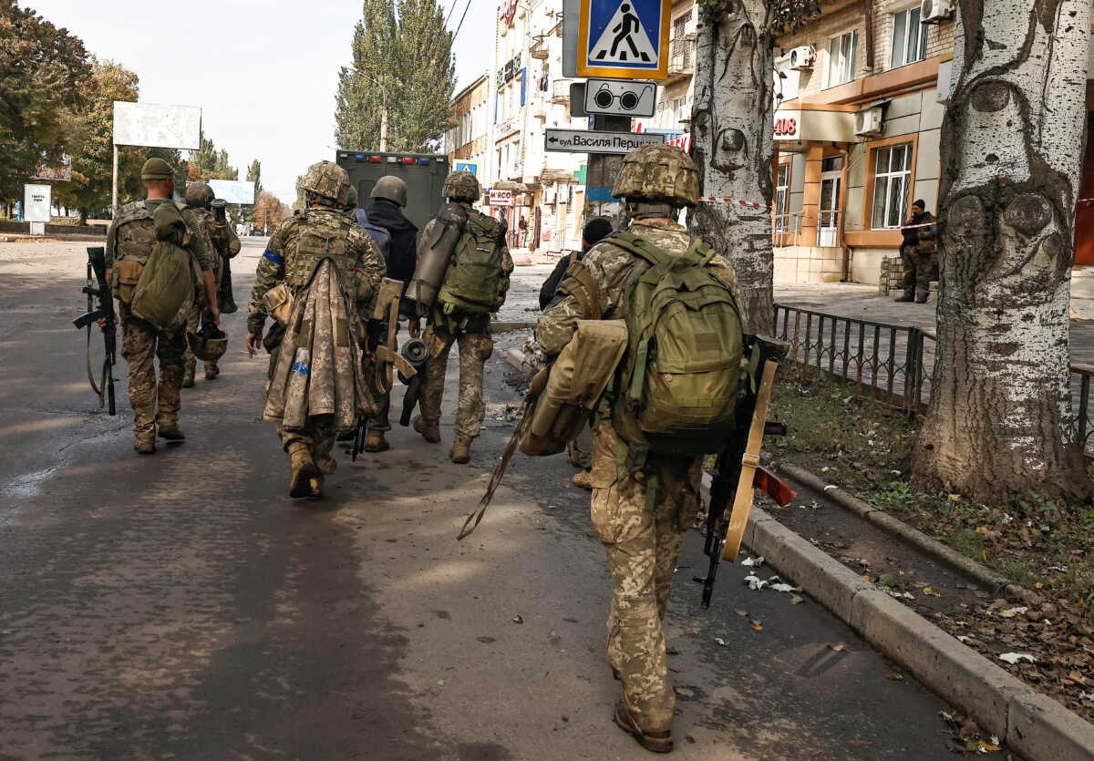 Ο ουκρανικός στρατός απελευθέρωσε ακόμη 3 κοινότητες στη Χερσώνα