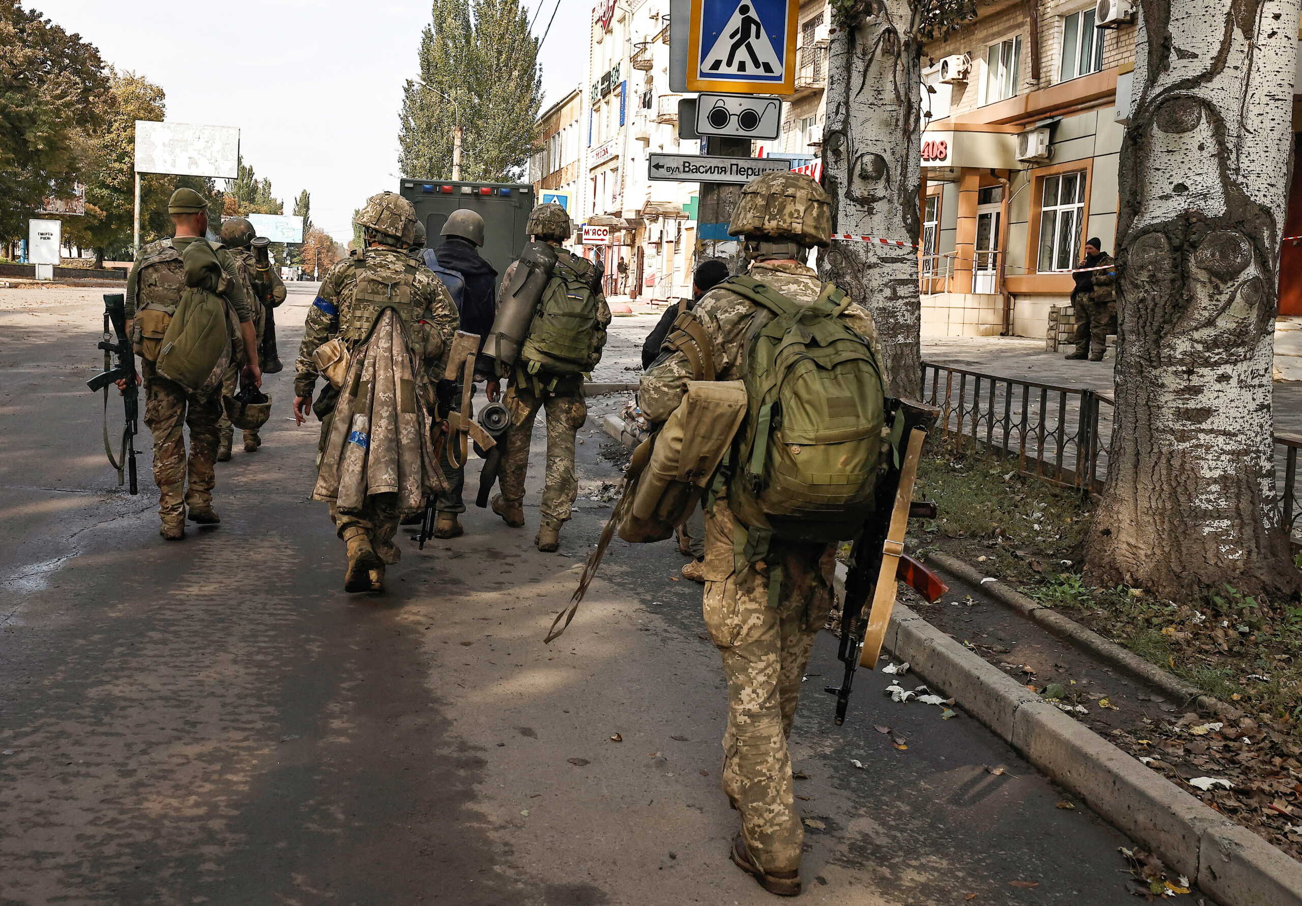 Πόλεμος στην Ουκρανία: Η Ρωσία ανακοίνωσε ότι ο στρατός της αποχώρησε από τη Λίμαν
