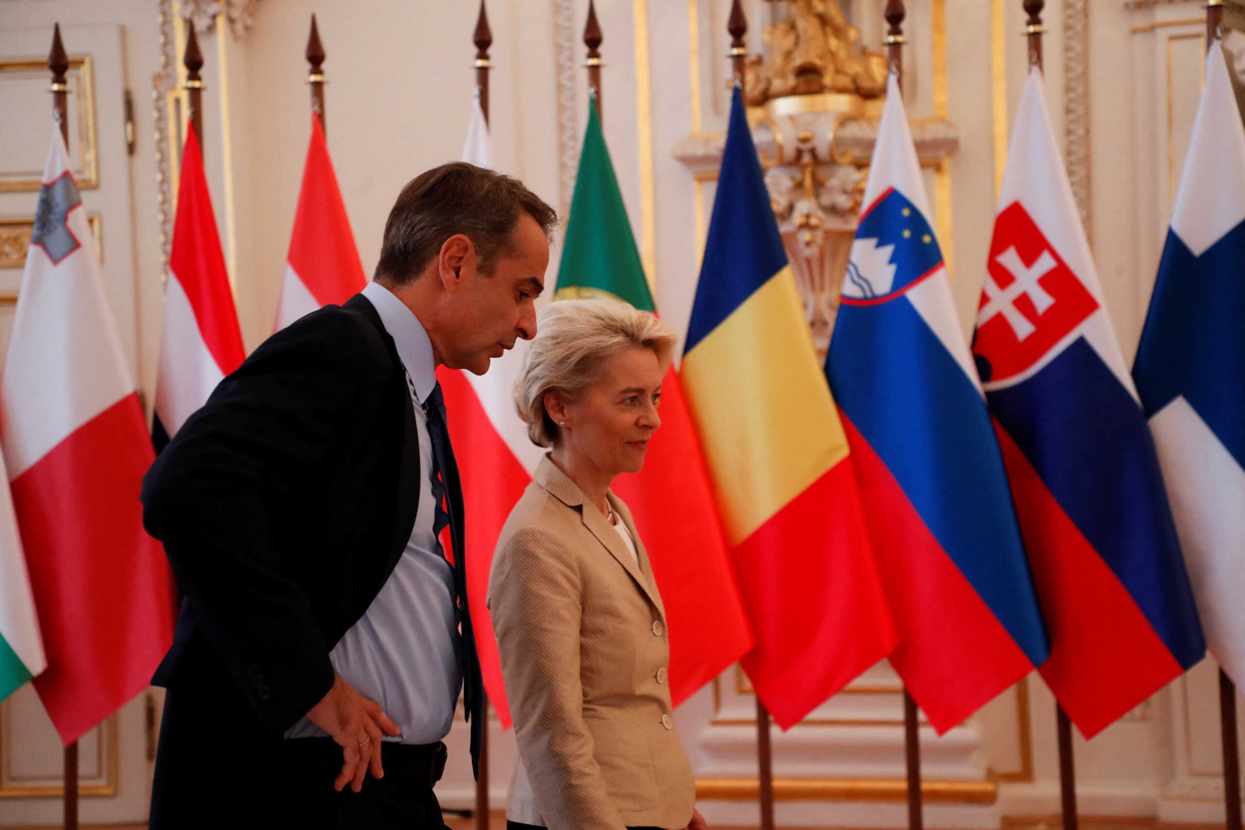 Greece's Prime Minister Kyriakos Mitsotakis and European Commission President Ursula von der Leyen attend the Informal EU 27 Summit and Meeting within the European Political Community at Prague Castle, in Prague, Czech Republic, October 7, 2022. REUTERS