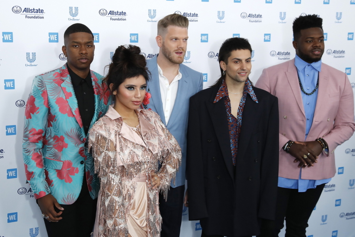 Pentatonix: Νέο άλμπουμ για τα Χριστούγεννα – «Holidays Around the World»