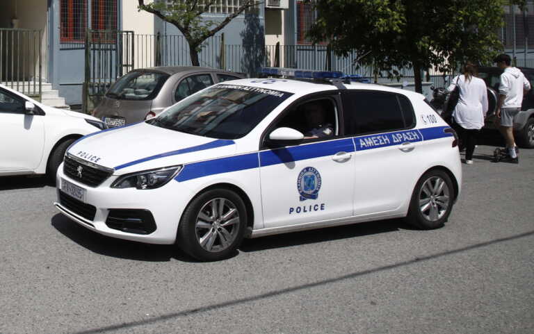 Μια 22χρονη έσπασε δυο βιτρίνες καταστημάτων μέσα σε σχεδόν 8 ώρες στην Κέρκυρα και έκλεψε αντικείμενα