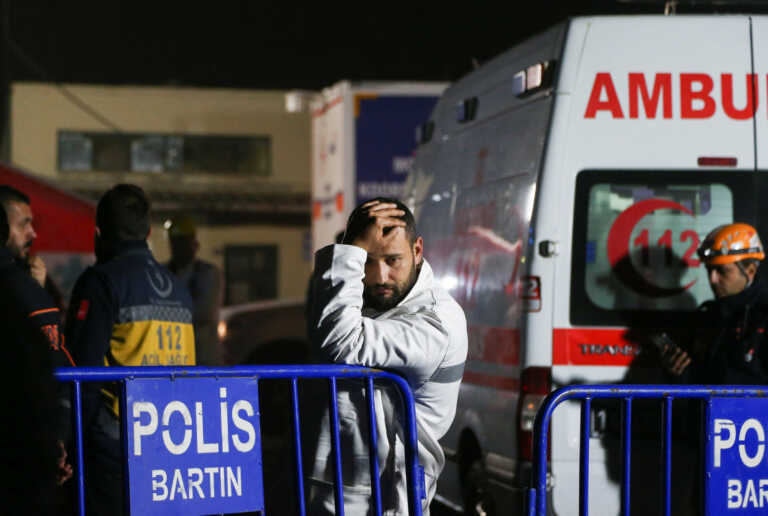 Τουρκία: Συνεχίζουν να ξεθάβουν πτώματα - 40 οι νεκροί από την έκρηξη στο ανθρακωρυχείο