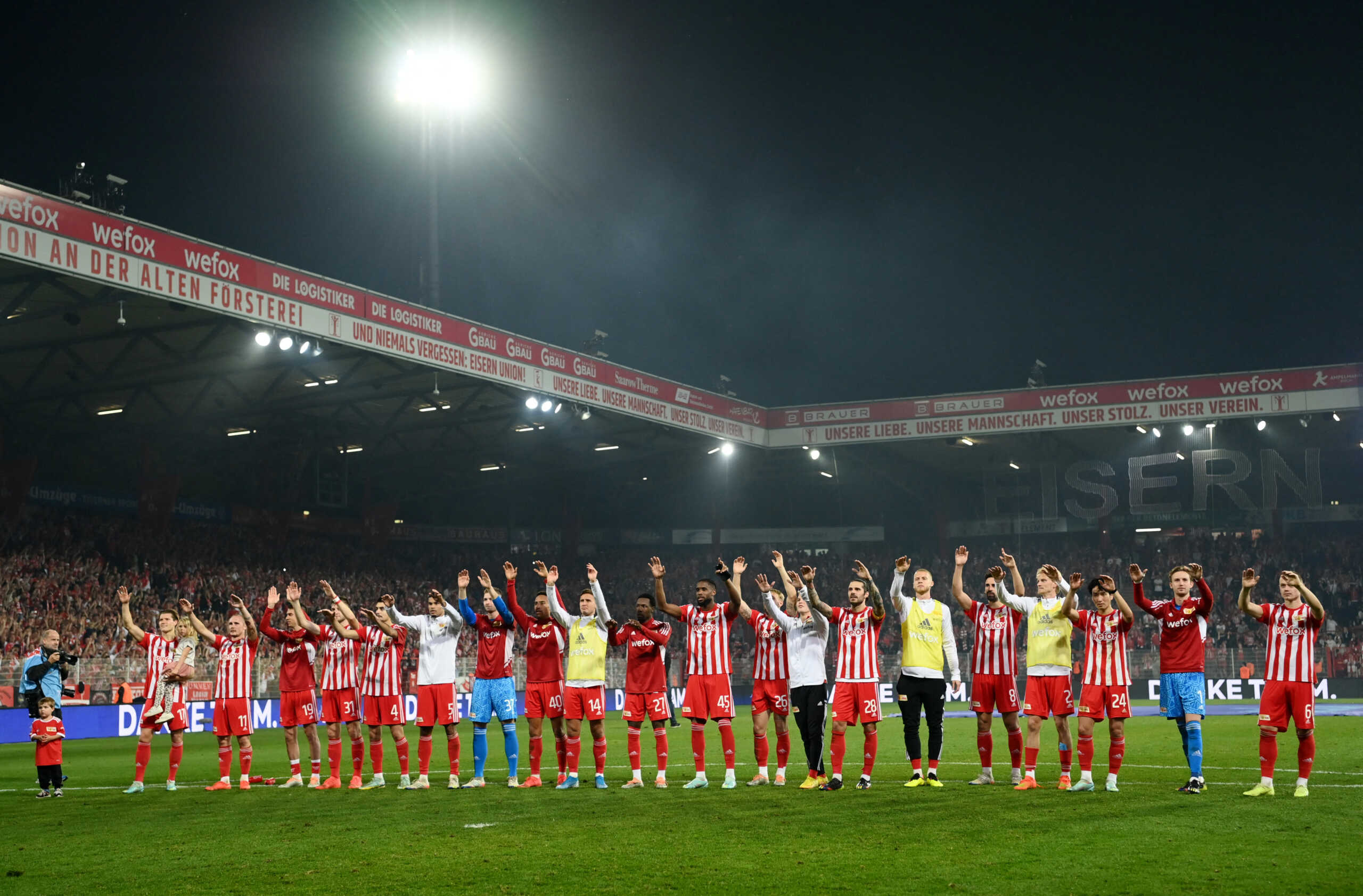 Soccer Football - Bundesliga - 1. FC Union Berlin v Borussia Moenchengladbach - Stadion An der Alten Forsterei, Berlin, Germany - October 30, 2022 1. FC Union Berlin players celebrate after the match REUTERS