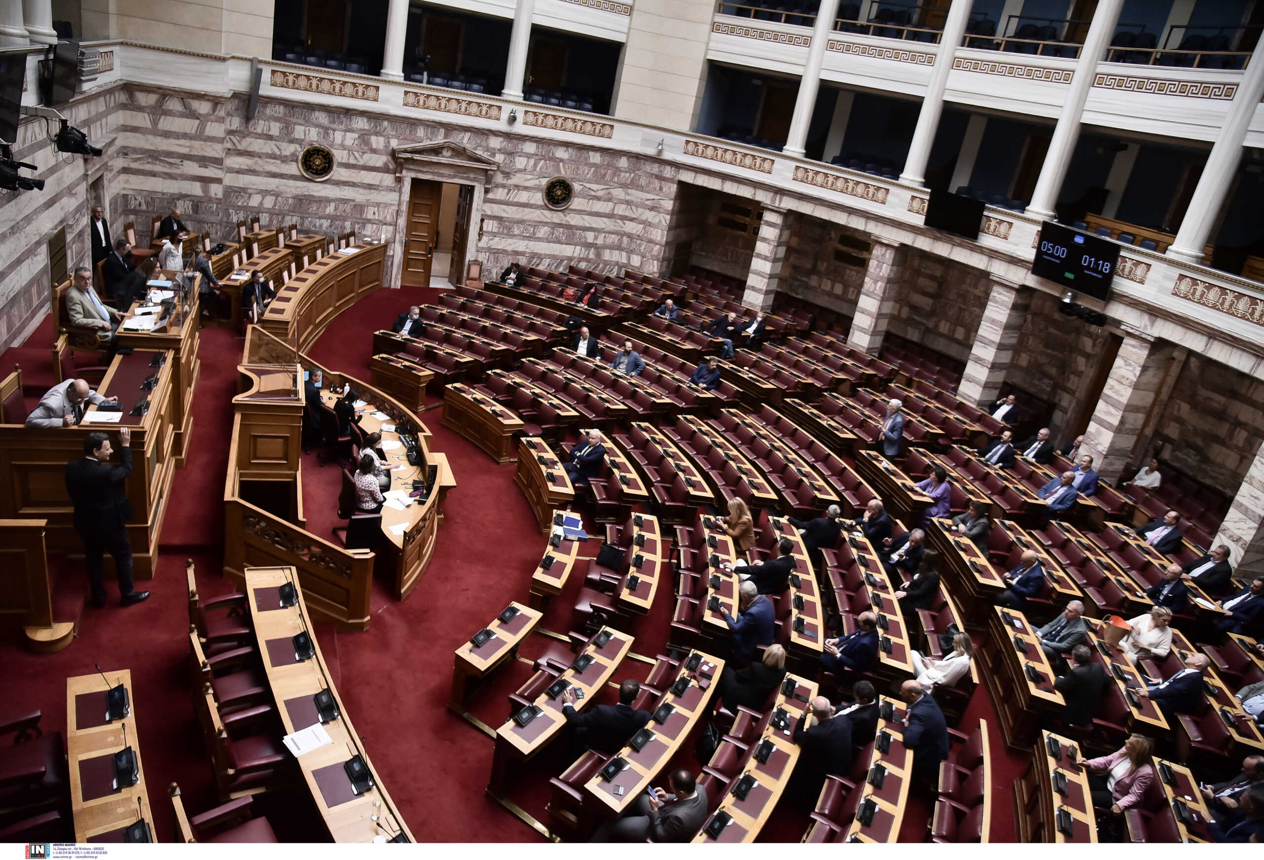 Σφοδρή αντιπαράθεση ΝΔ και ΣΥΡΙΖΑ στη συνεδρίαση της Επιτροπής Θεσμών και Διαφάνειας