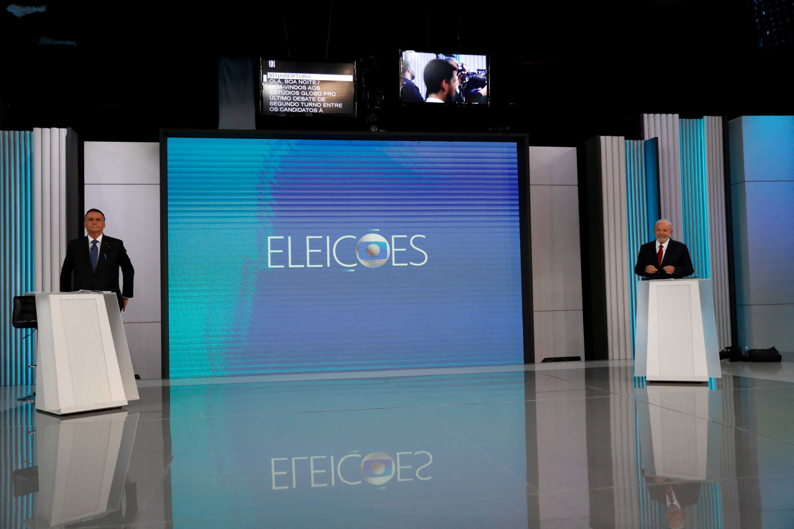Former Brazil's President and presidential candidate Luiz Inacio Lula da Silva and Brazil's President and candidate for re-election Jair Bolsonaro attend a Presidential Debate ahead of the national election, in Rio de Janeiro, Brazil, October 28, 2022. REUTERS